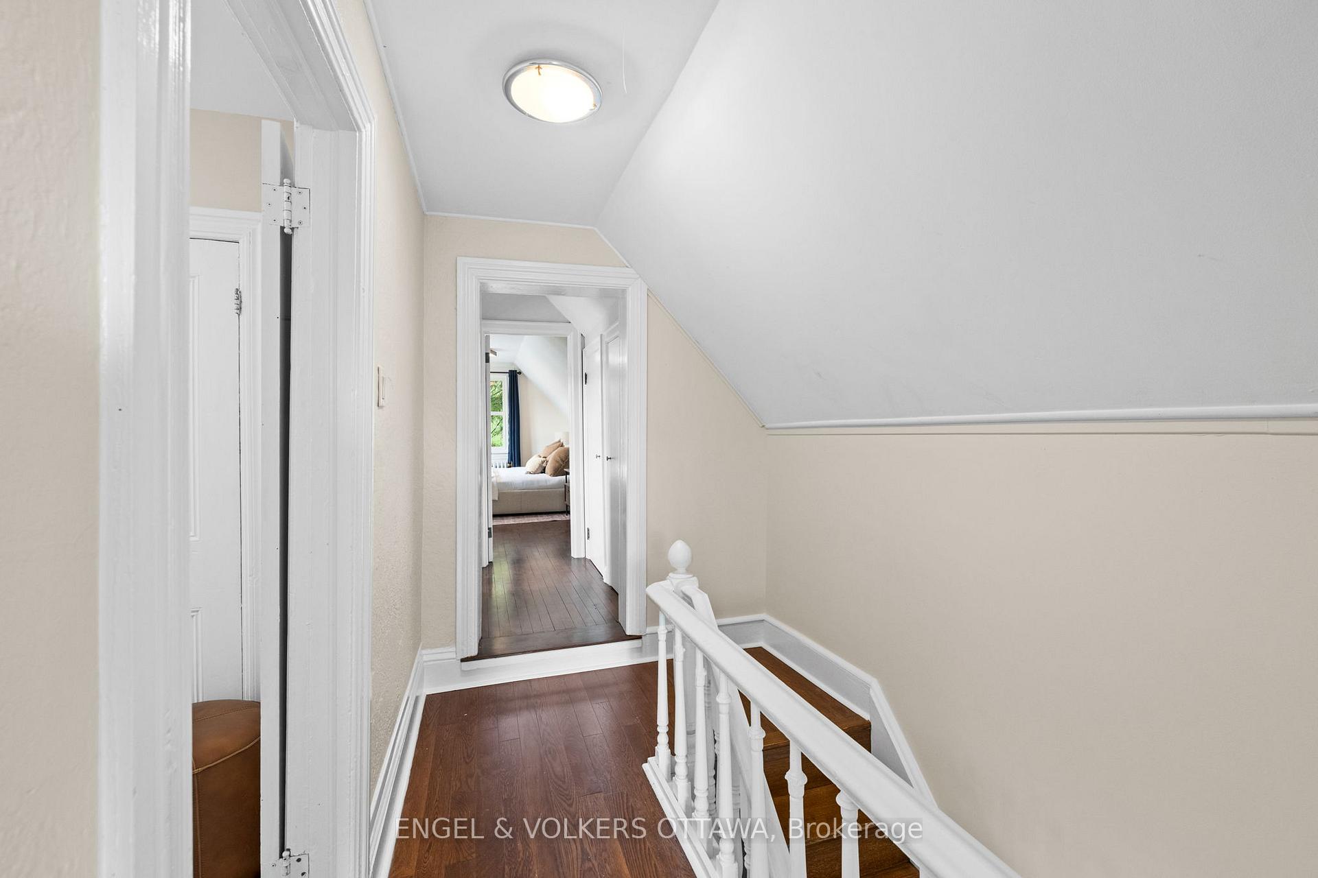 Photo 15 of 20 Hazel Street, Ottawa, Ottawa East — HOMEH