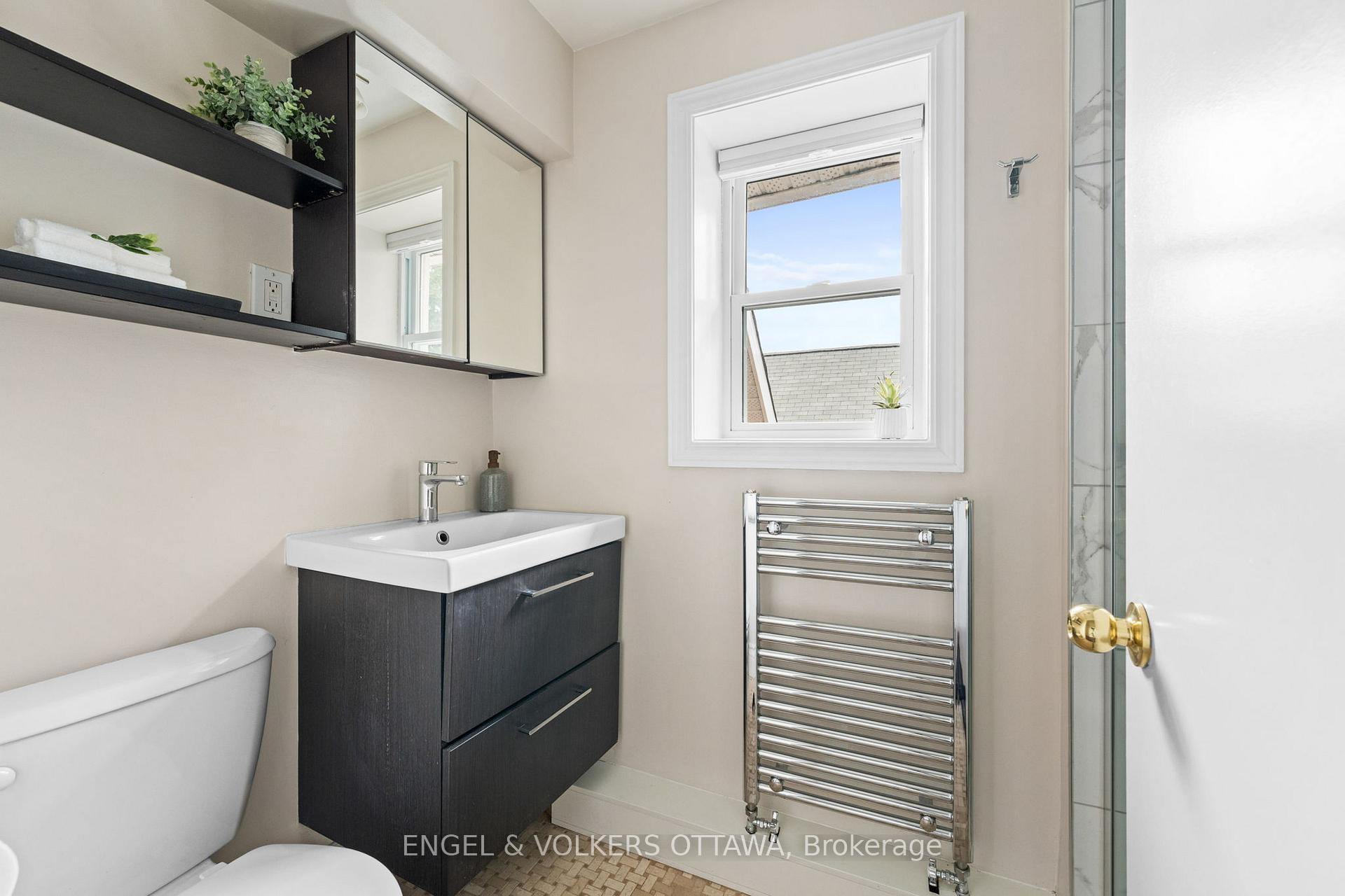 Photo 19 of 20 Hazel Street, Ottawa, Ottawa East — HOMEH