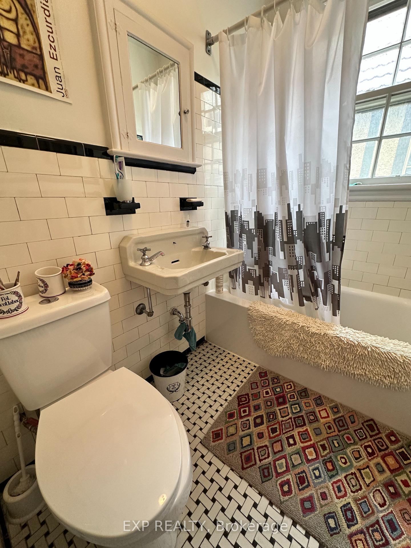 Photo 21 of Unit 2, 592 Queen Elizabeth Drive, Ottawa, Glebe — HOMEH