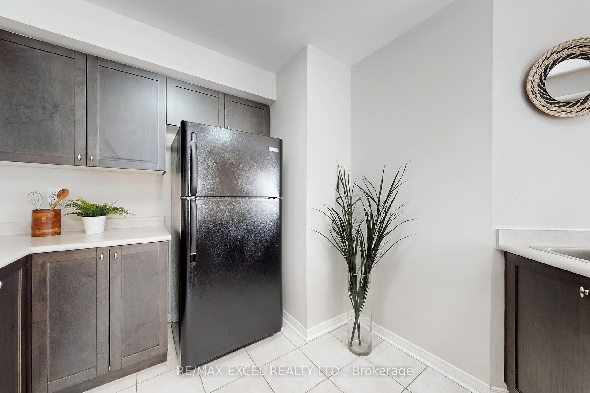 Photo 13 of 2177 Bur Oak Avenue, Markham, Greensborough — HOMEH