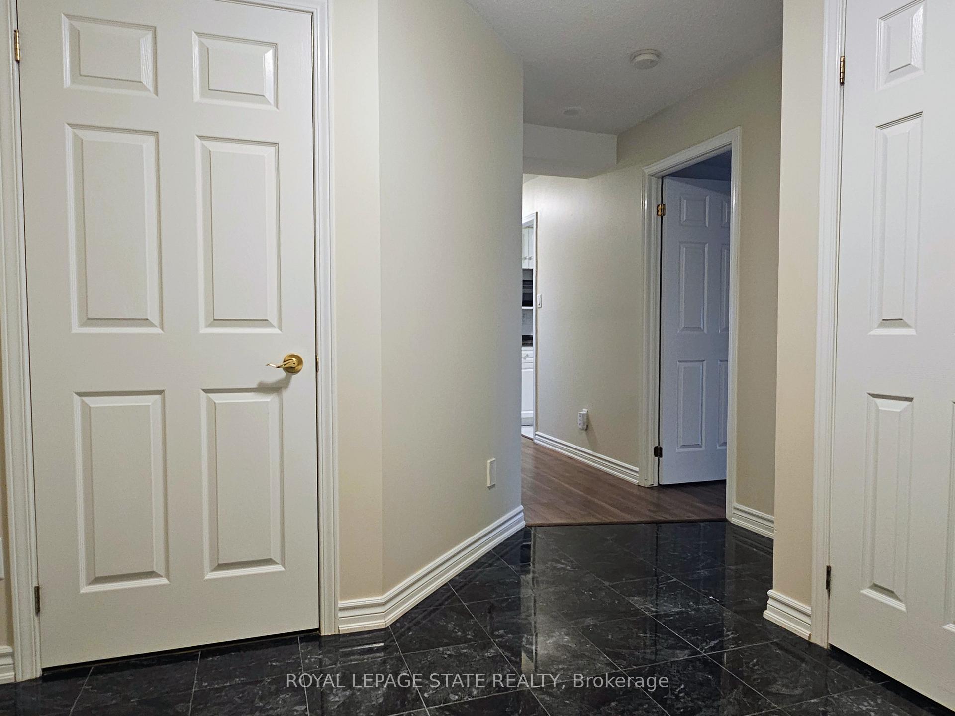 Photo 2 of Unit 11E, 67 Caroline Street S, Hamilton, Durand — HOMEH