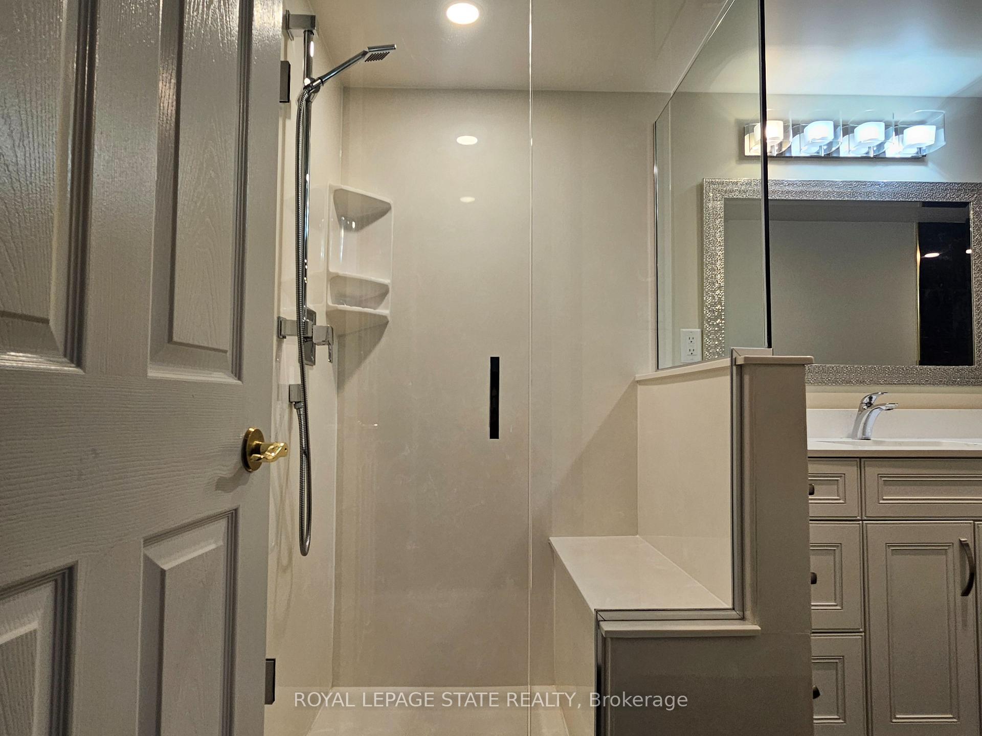 Photo 8 of Unit 11E, 67 Caroline Street S, Hamilton, Durand — HOMEH