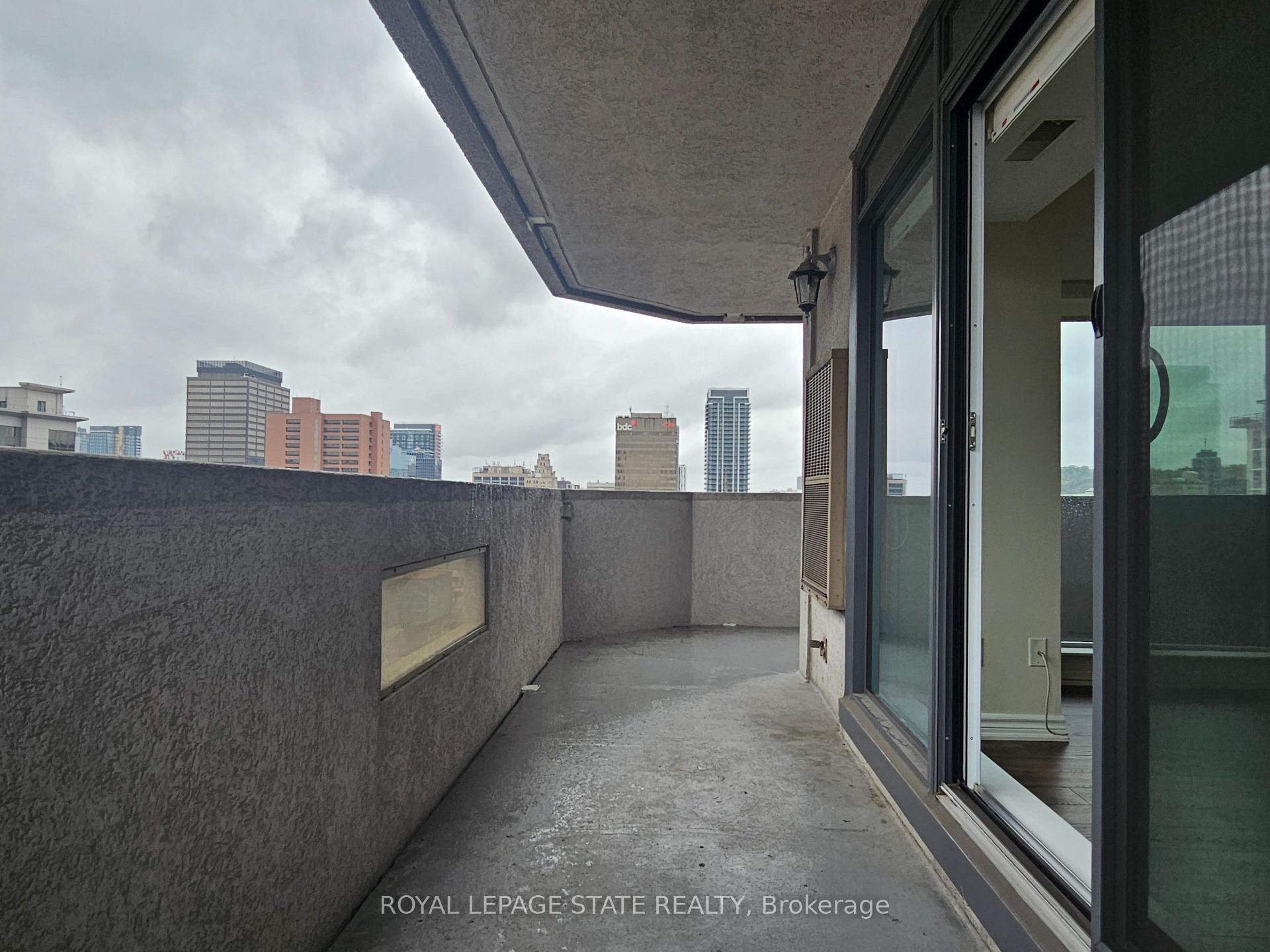 Photo 21 of Unit 11E, 67 Caroline Street S, Hamilton, Durand — HOMEH