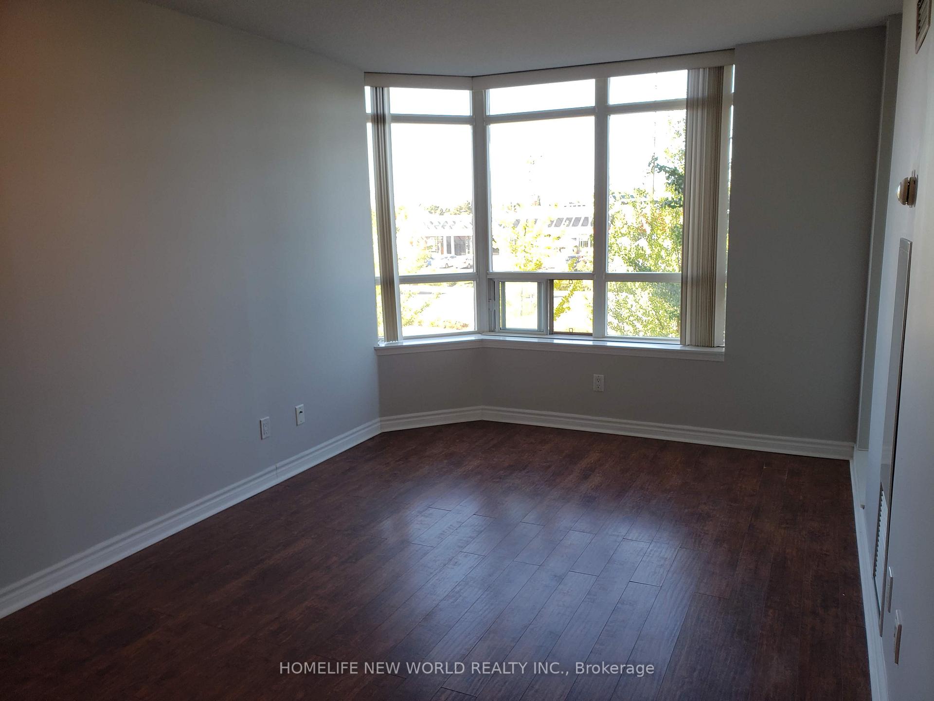 Photo 11 of Unit 301, 130 Pond Drive, Markham, Commerce Valley — HOMEH