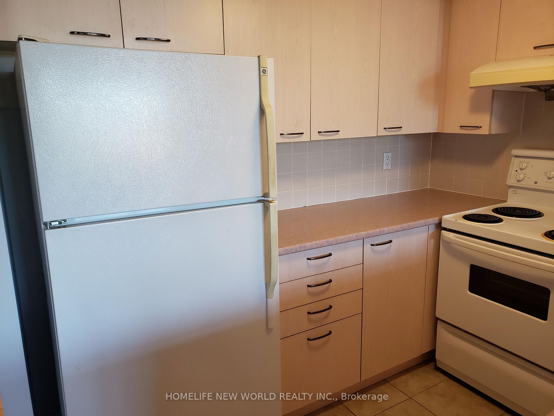 Photo 14 of Unit 301, 130 Pond Drive, Markham, Commerce Valley — HOMEH