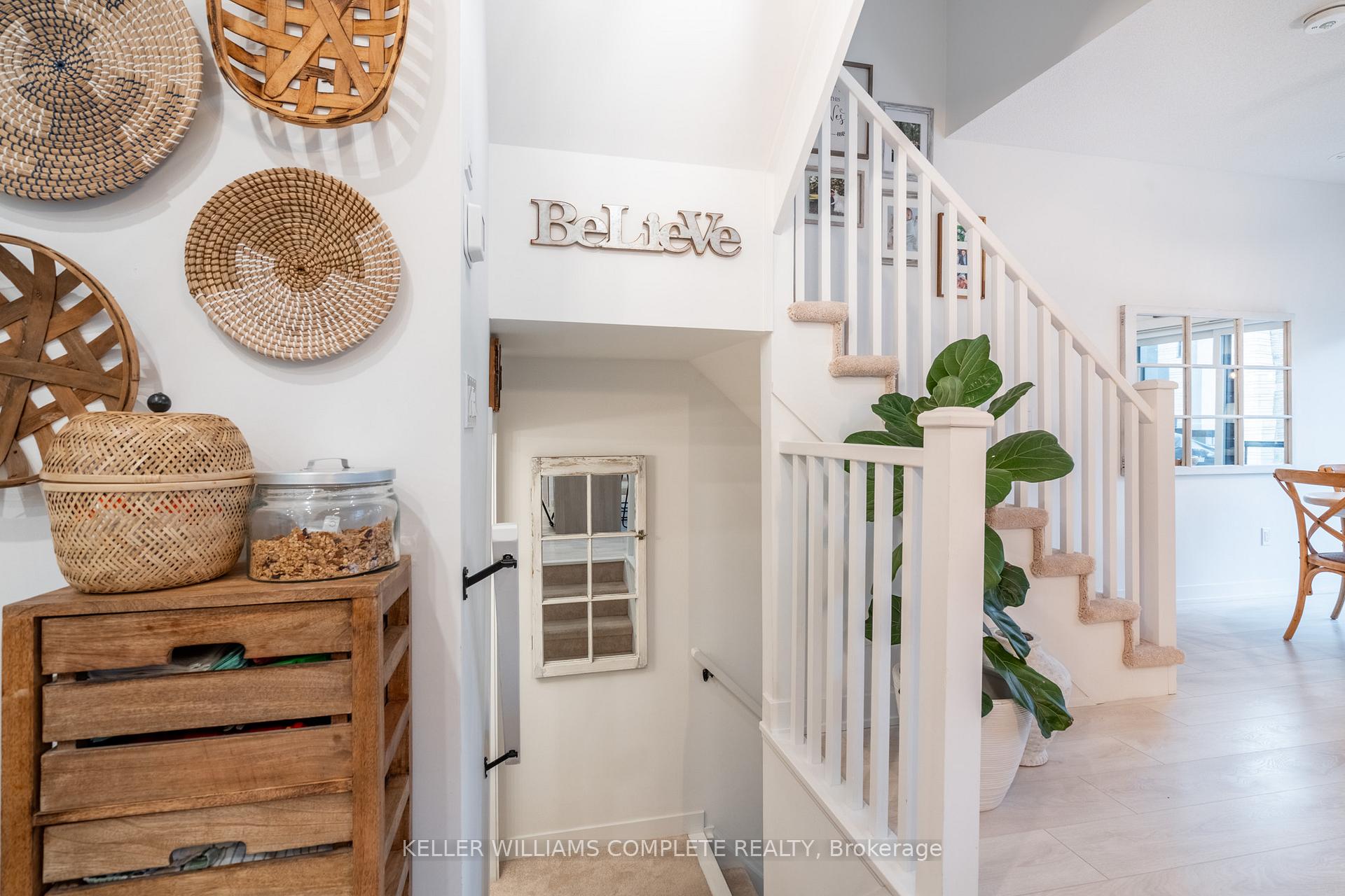 Photo 7 of Unit 17, 1121 Cooke Boulevard, Burlington, LaSalle — HOMEH