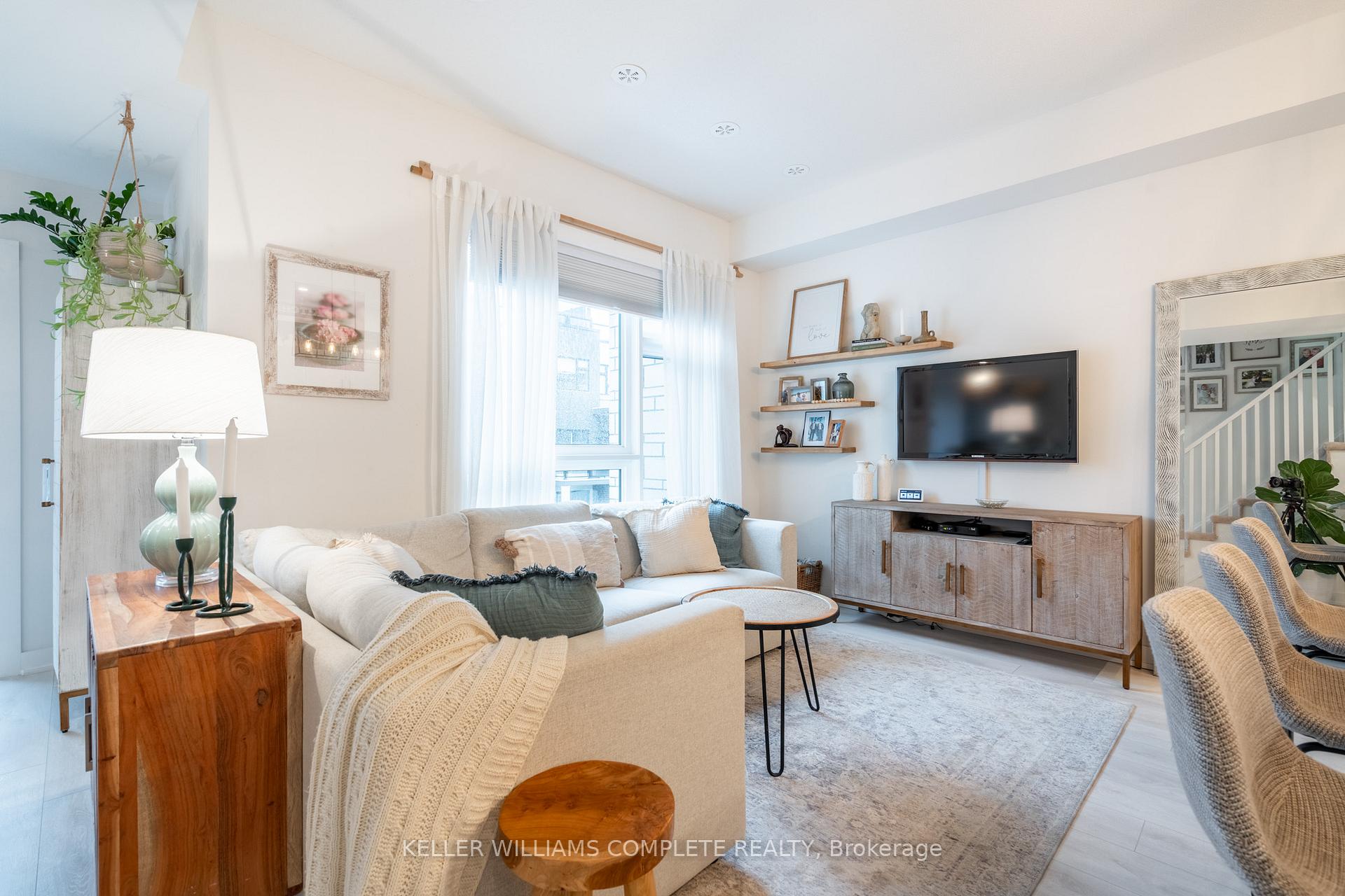 Photo 14 of Unit 17, 1121 Cooke Boulevard, Burlington, LaSalle — HOMEH