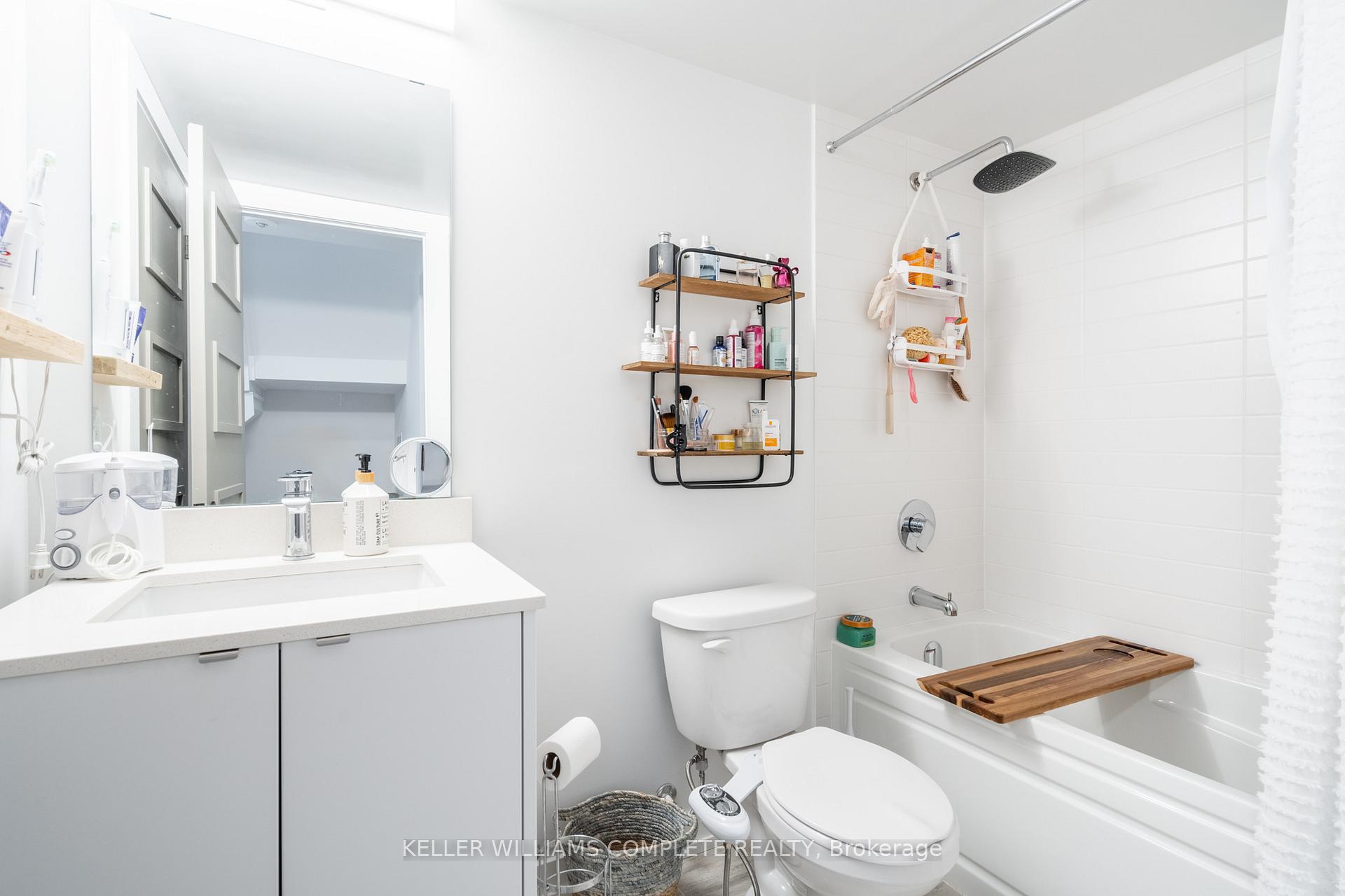 Photo 24 of Unit 17, 1121 Cooke Boulevard, Burlington, LaSalle — HOMEH
