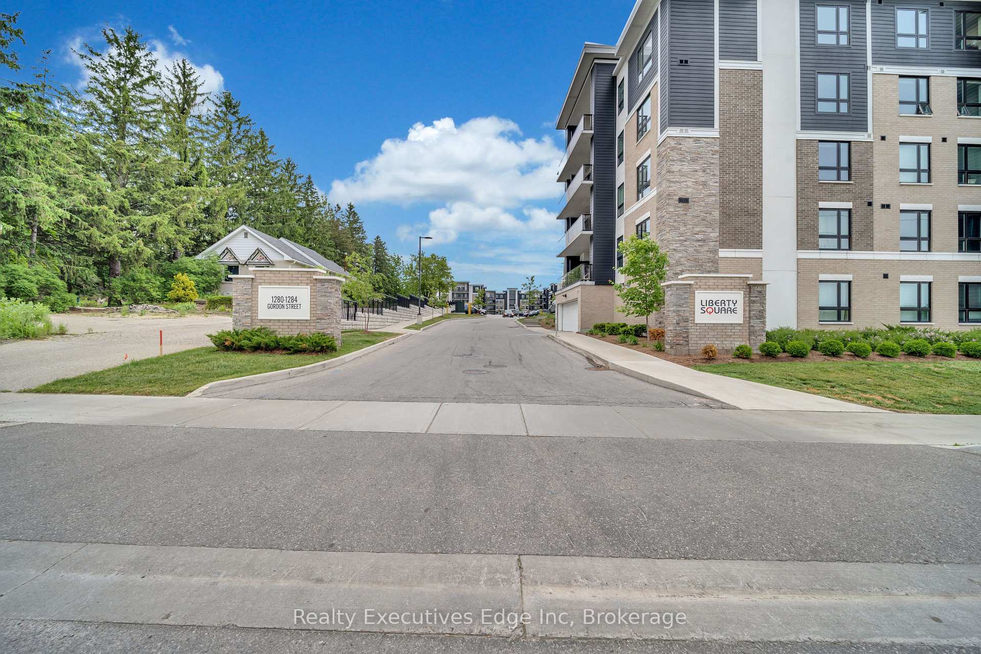Photo 42 of Unit 428, 1284 Gordon Street, Guelph, Kortright East — HOMEH