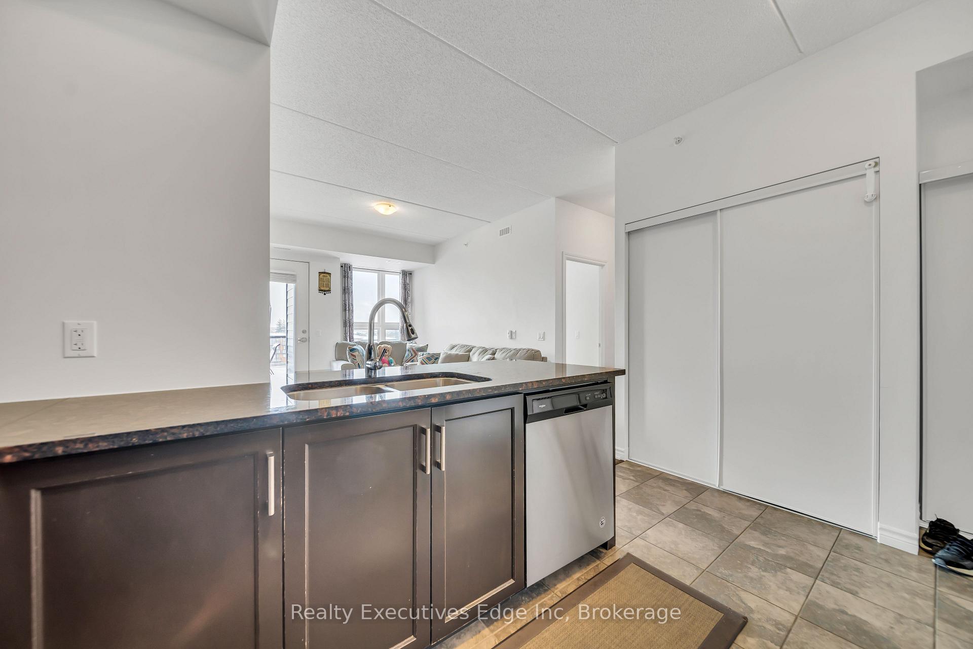 Photo 32 of Unit 428, 1284 Gordon Street, Guelph, Kortright East — HOMEH