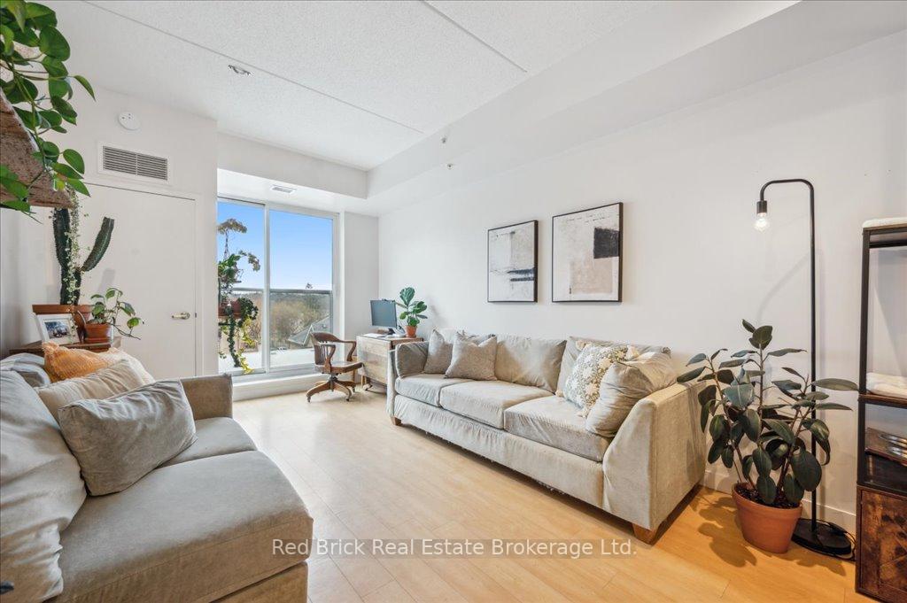 Photo 9 of Unit 307, 5 Gordon Street, Guelph, Downtown — HOMEH