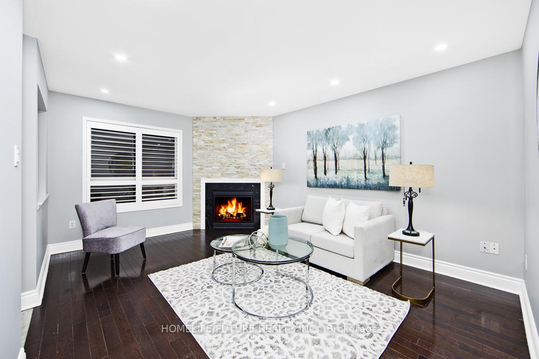 Photo 10 of 157 Warnford Circle, Ajax, Northeast Ajax — HOMEH