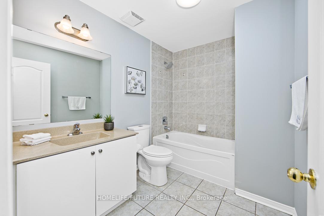 Photo 20 of 157 Warnford Circle, Ajax, Northeast Ajax — HOMEH