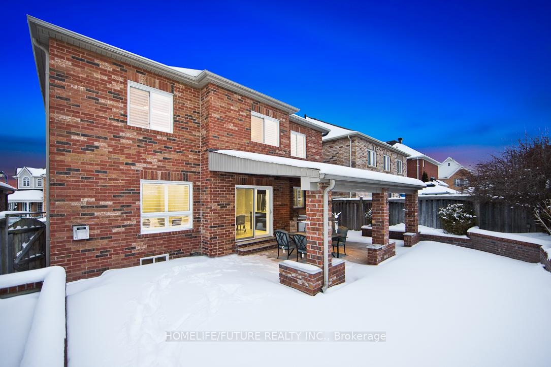 Photo 25 of 157 Warnford Circle, Ajax, Northeast Ajax — HOMEH