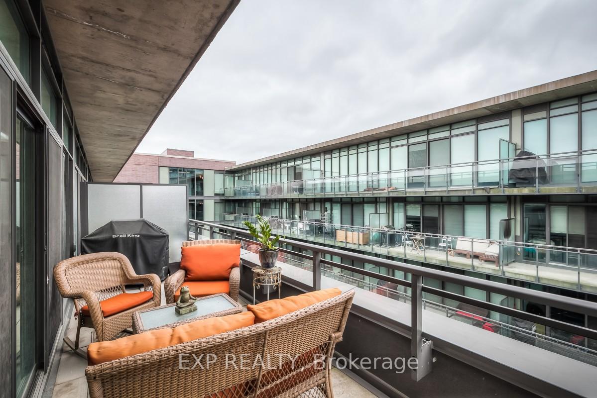Photo 17 of Unit 822, 90 Broadview Avenue, Toronto, South Riverdale — HOMEH