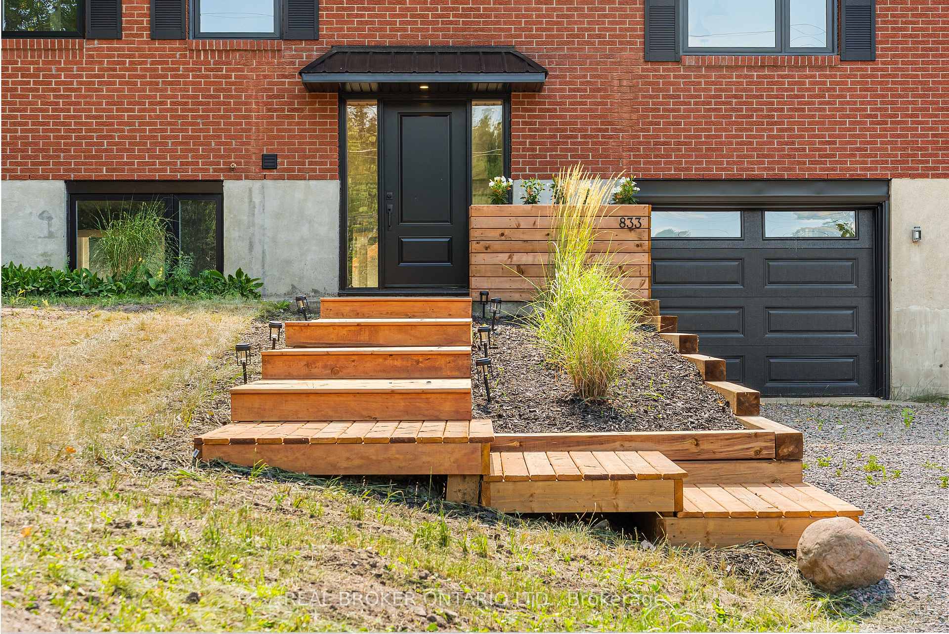 Photo 3 of 833 Beavertail Road, Ottawa, Huntley Ward (South West) — HOMEH