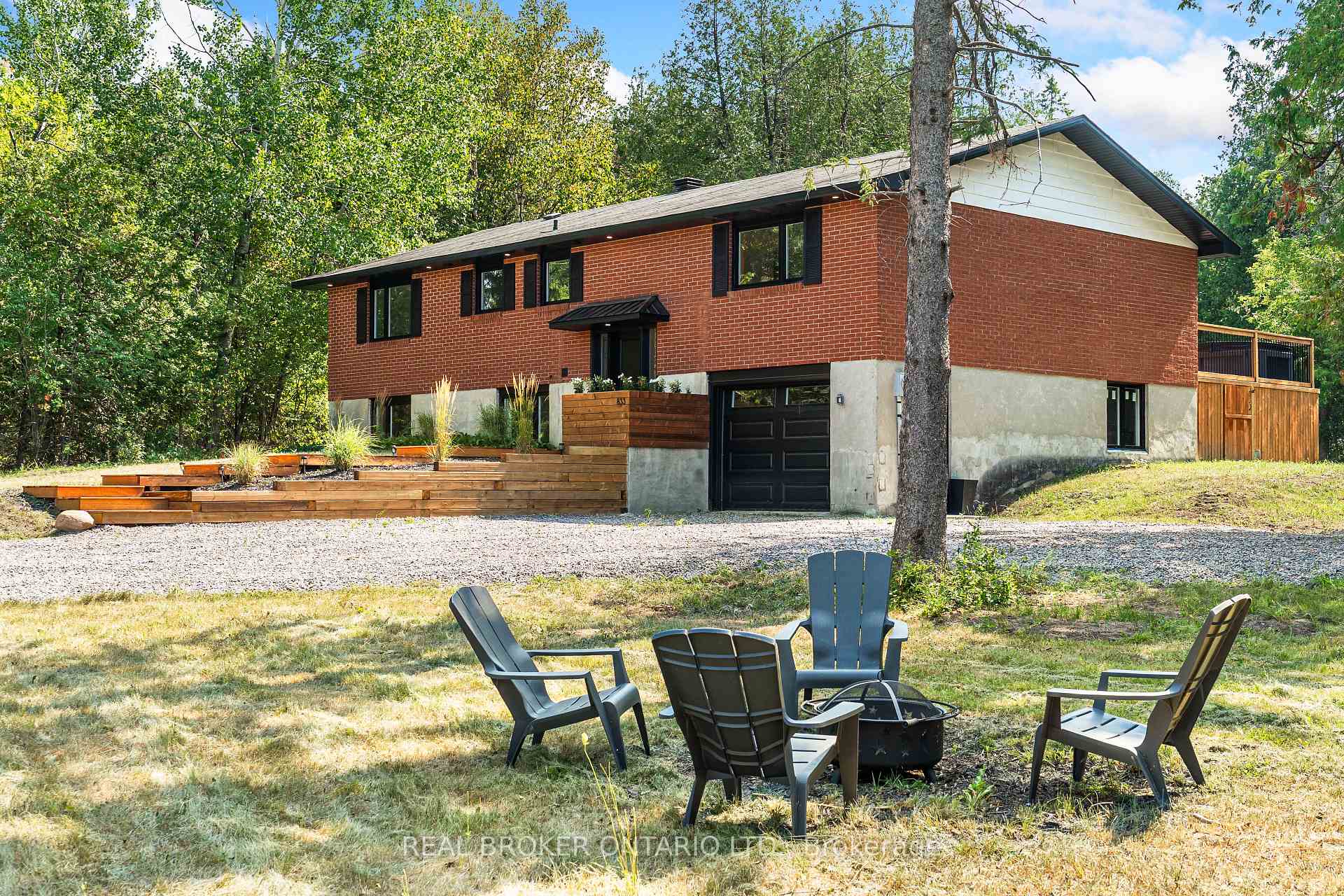 Photo 4 of 833 Beavertail Road, Ottawa, Huntley Ward (South West) — HOMEH