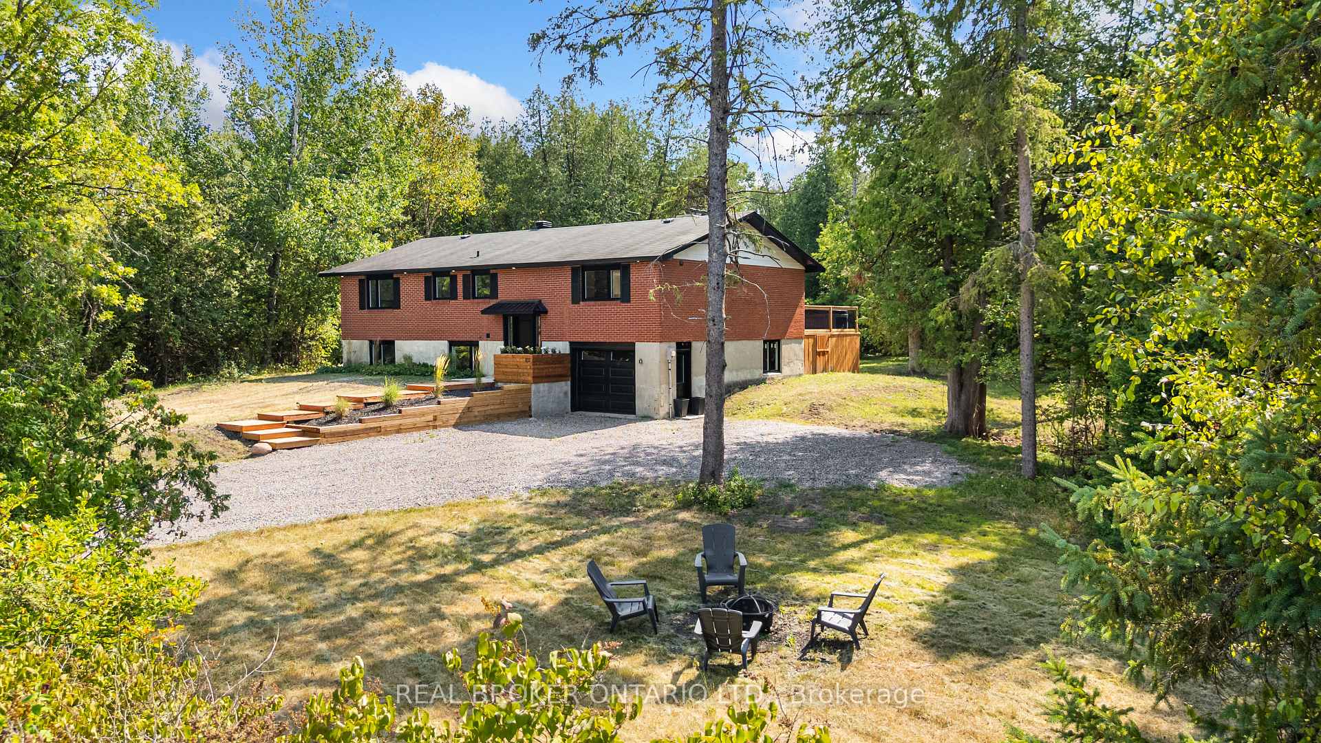 Photo 5 of 833 Beavertail Road, Ottawa, Huntley Ward (South West) — HOMEH