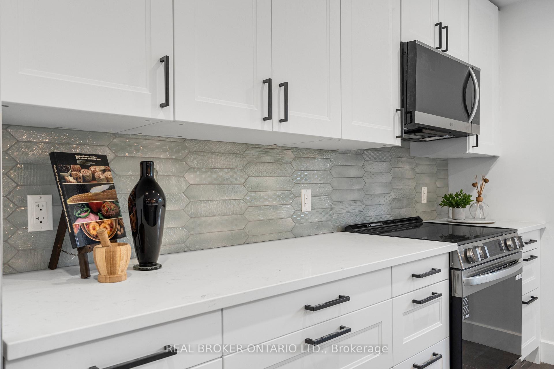 Photo 13 of 833 Beavertail Road, Ottawa, Huntley Ward (South West) — HOMEH