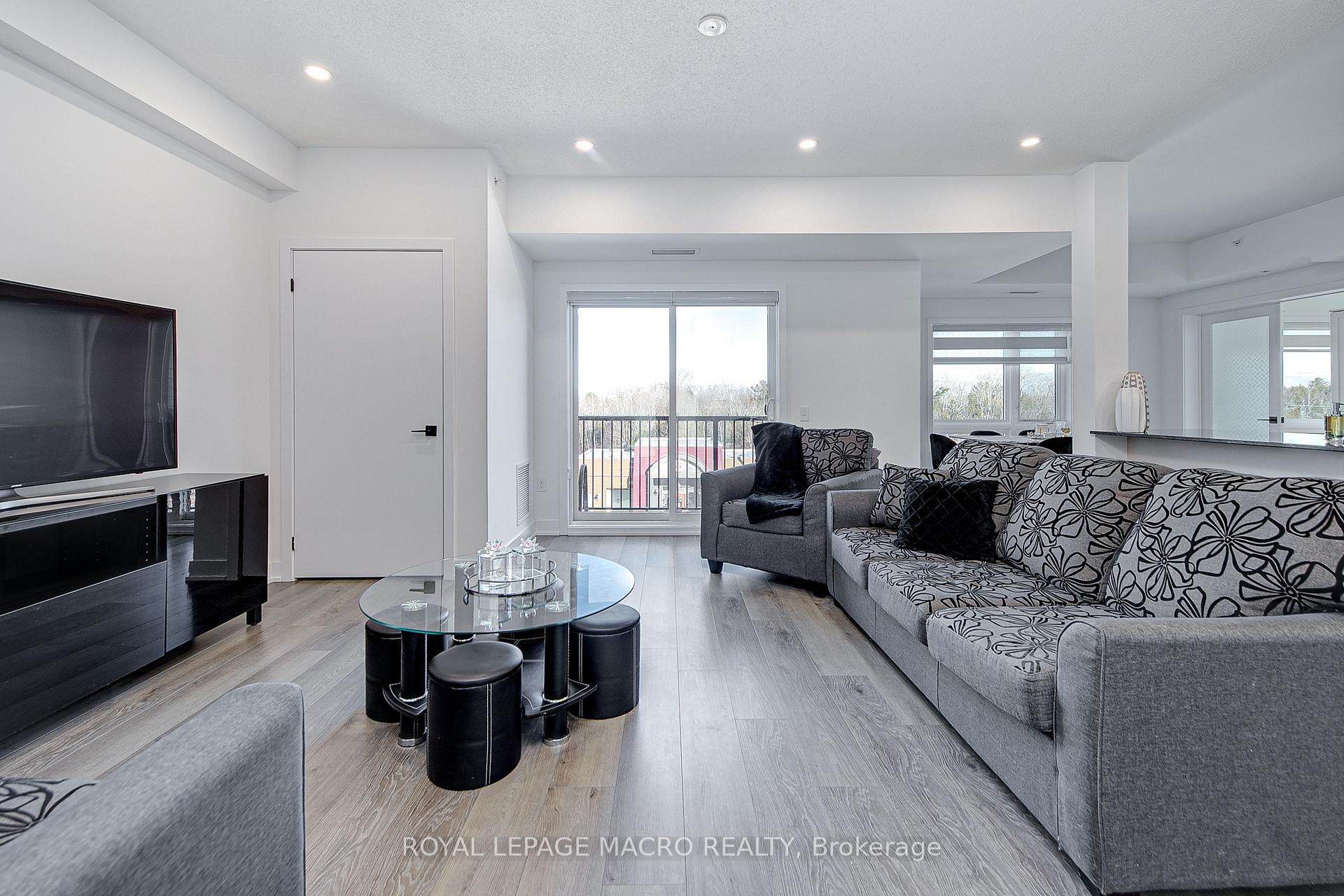 Photo 27 of Unit 201, 8 Culinary Lane, Barrie, Rural Barrie Southeast — HOMEH