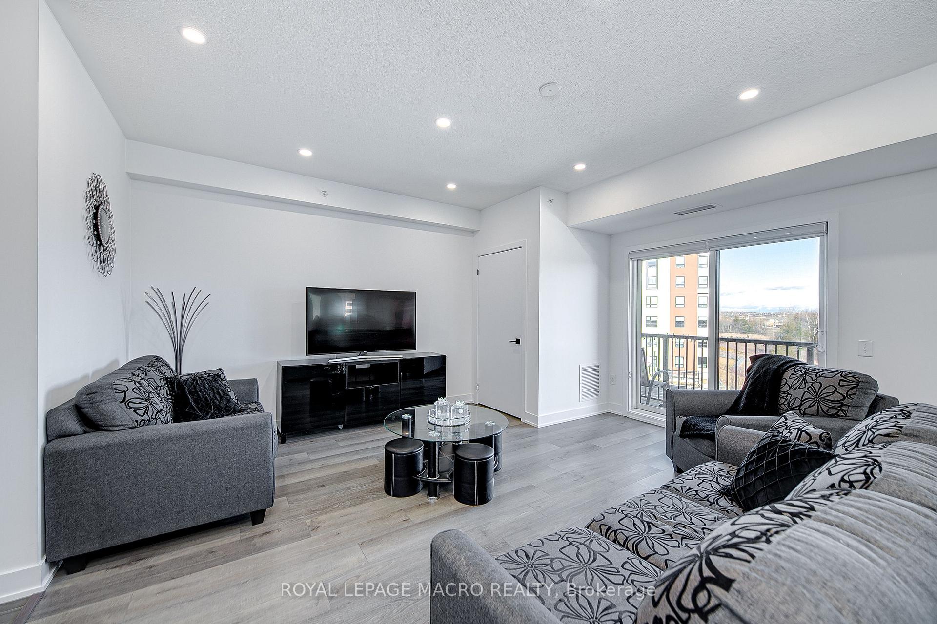 Photo 29 of Unit 201, 8 Culinary Lane, Barrie, Rural Barrie Southeast — HOMEH