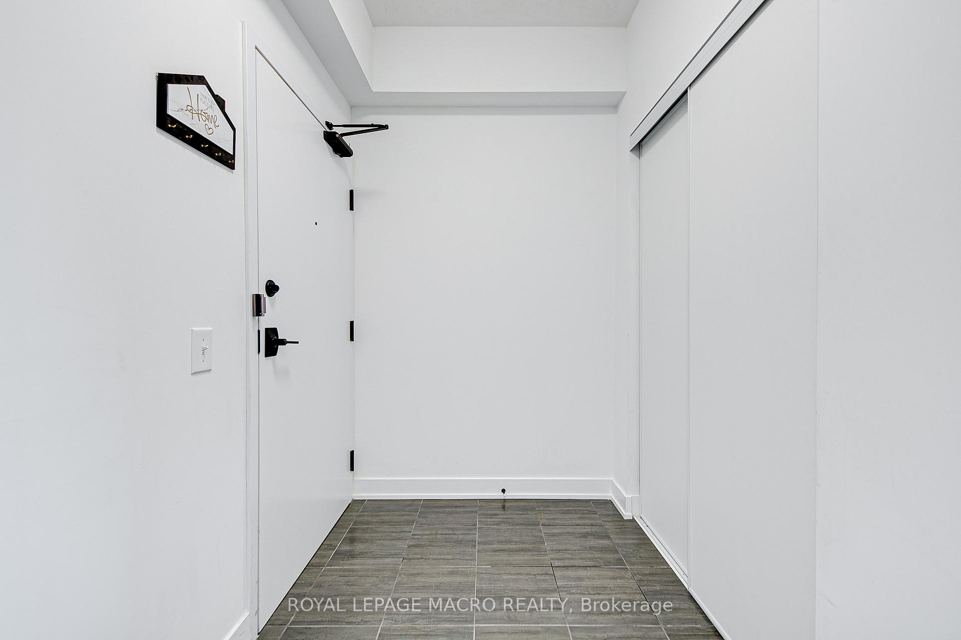 Photo 6 of Unit 201, 8 Culinary Lane, Barrie, Rural Barrie Southeast — HOMEH