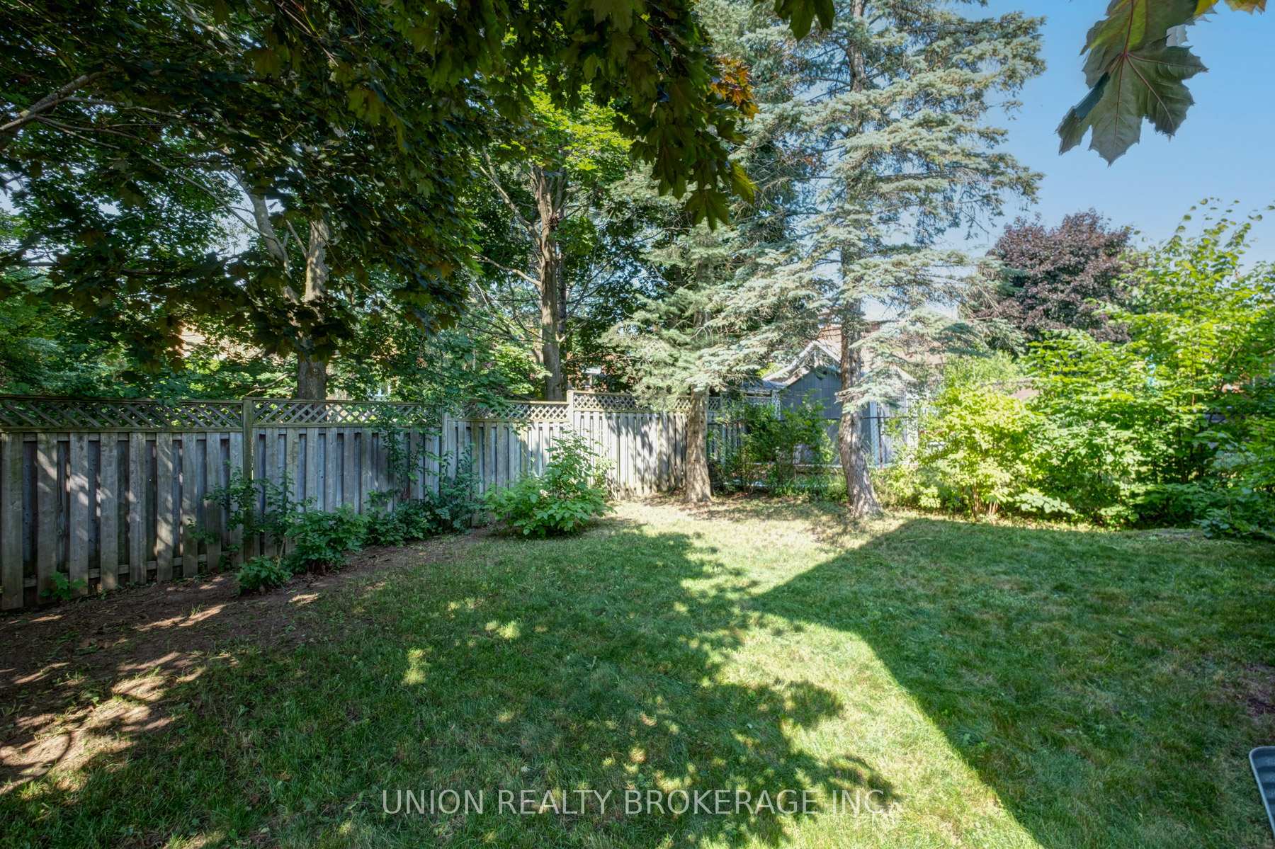 Photo 21 of 20 Richler Crescent, Barrie, Letitia Heights — HOMEH