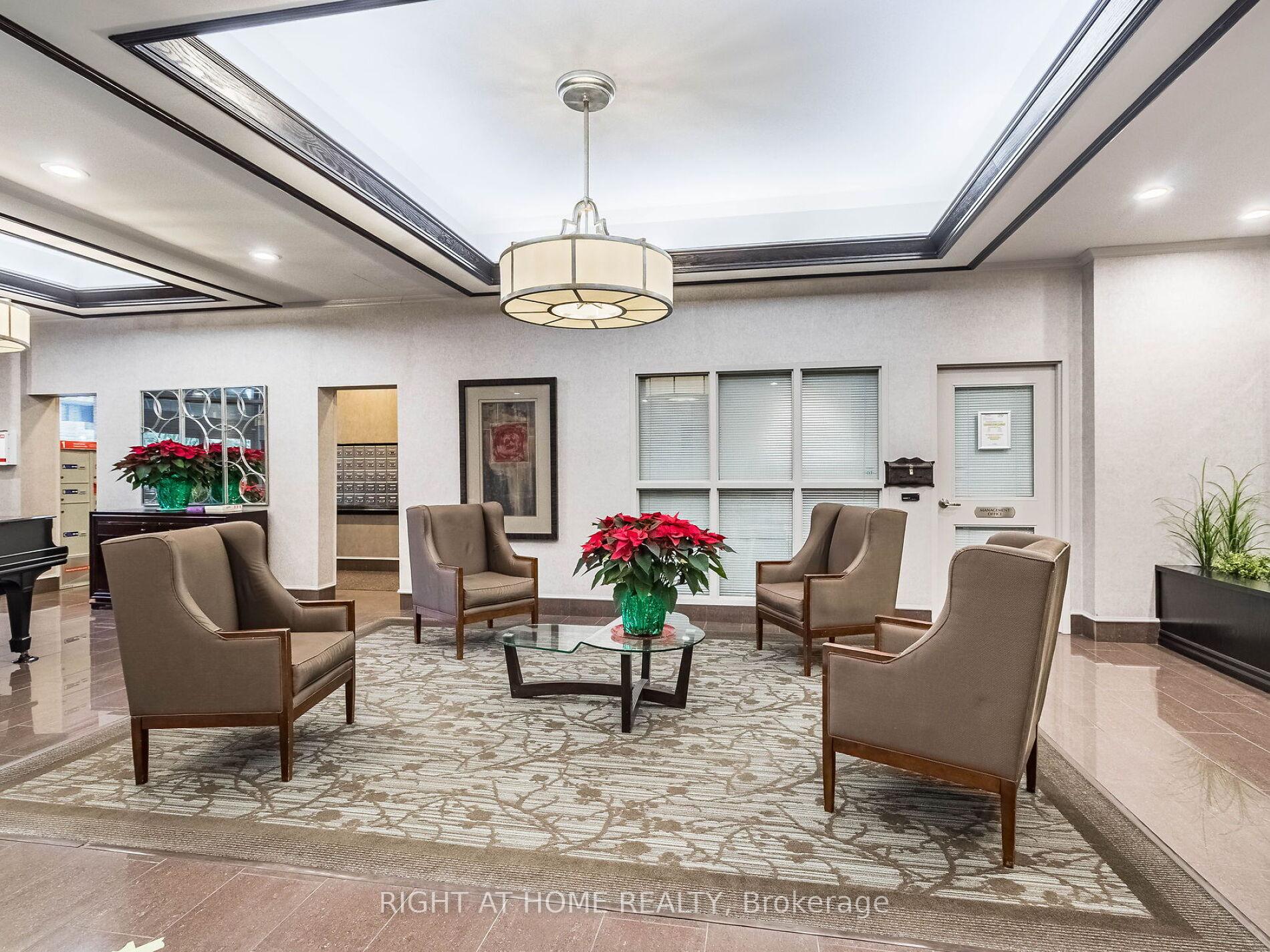 Photo 7 of Unit 923, 25 Austin Drive, Markham, Markville — HOMEH