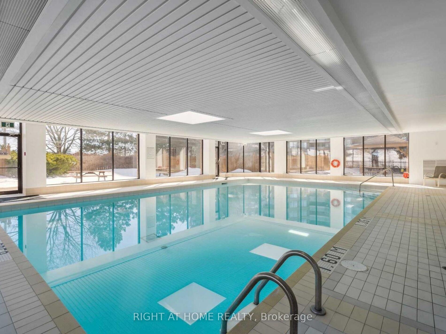 Photo 11 of Unit 923, 25 Austin Drive, Markham, Markville — HOMEH