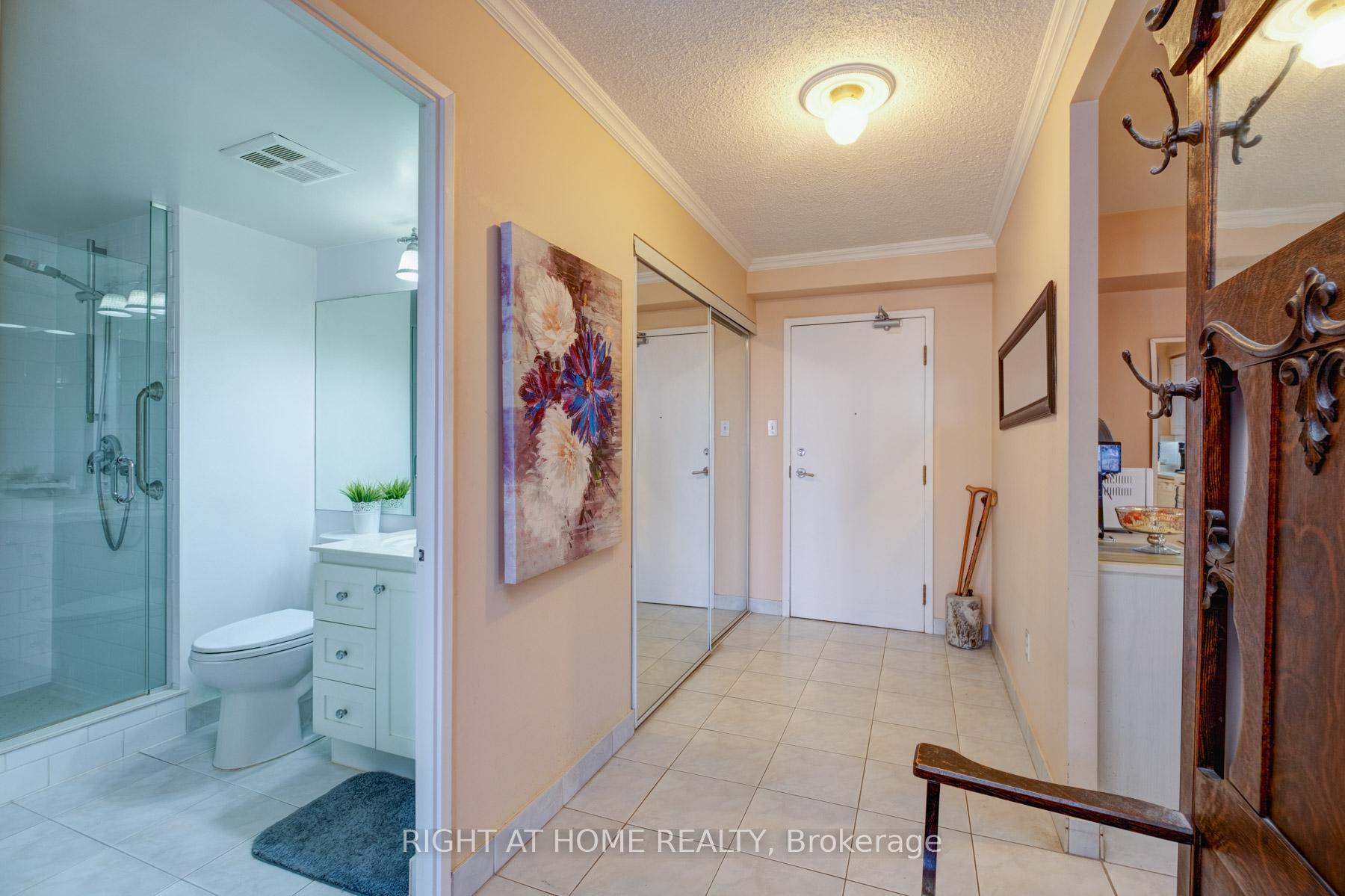 Photo 21 of Unit 923, 25 Austin Drive, Markham, Markville — HOMEH