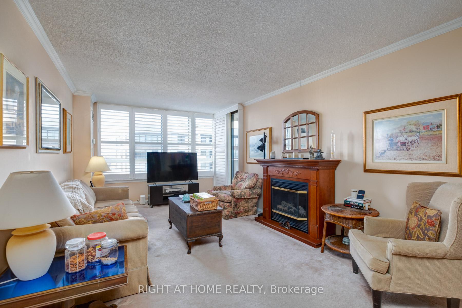 Photo 26 of Unit 923, 25 Austin Drive, Markham, Markville — HOMEH