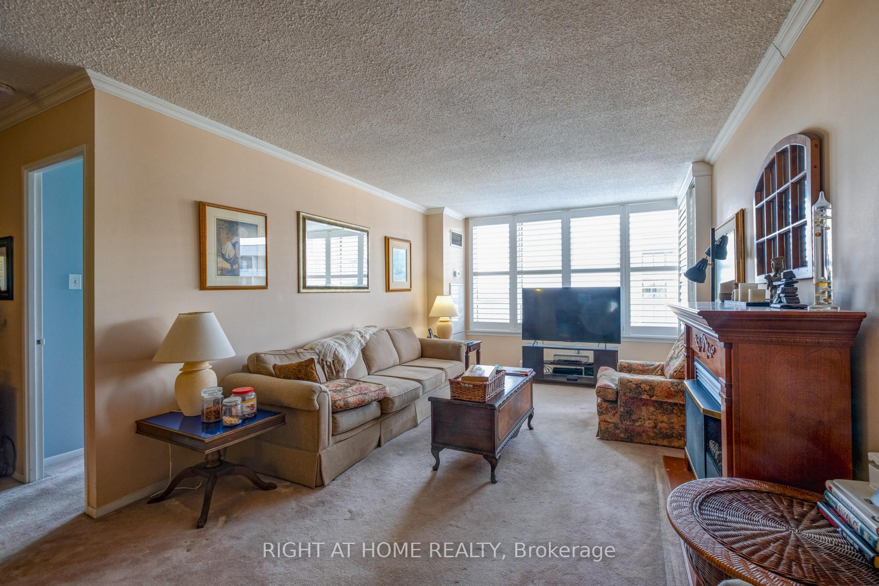 Photo 27 of Unit 923, 25 Austin Drive, Markham, Markville — HOMEH
