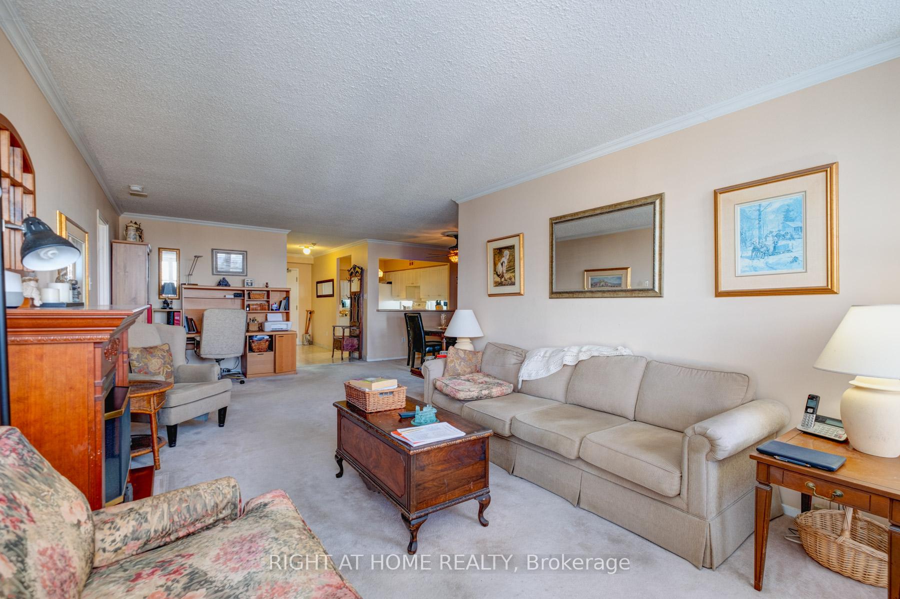 Photo 28 of Unit 923, 25 Austin Drive, Markham, Markville — HOMEH