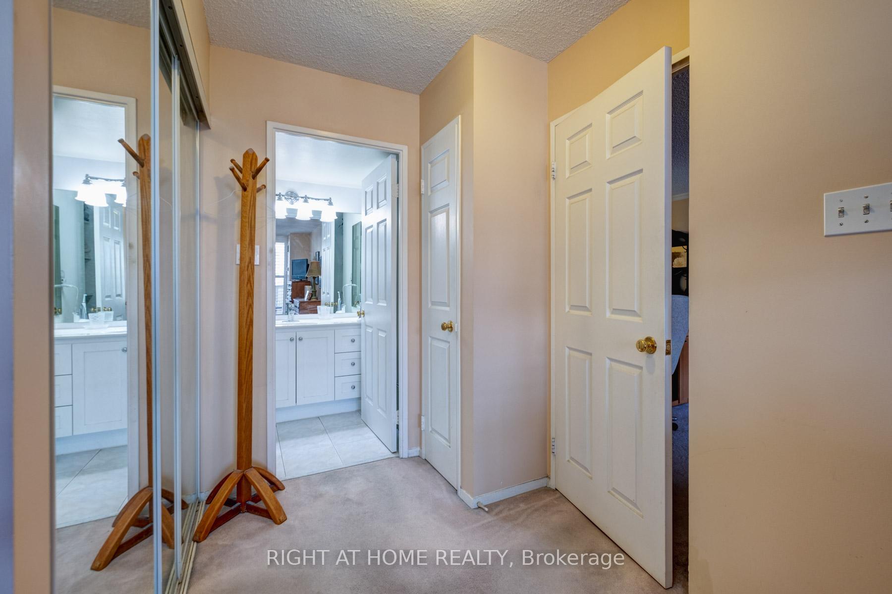 Photo 33 of Unit 923, 25 Austin Drive, Markham, Markville — HOMEH