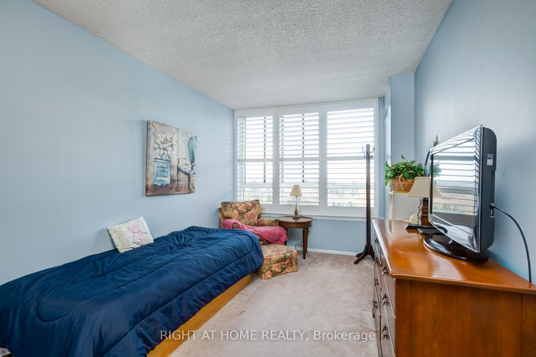 Photo 37 of Unit 923, 25 Austin Drive, Markham, Markville — HOMEH