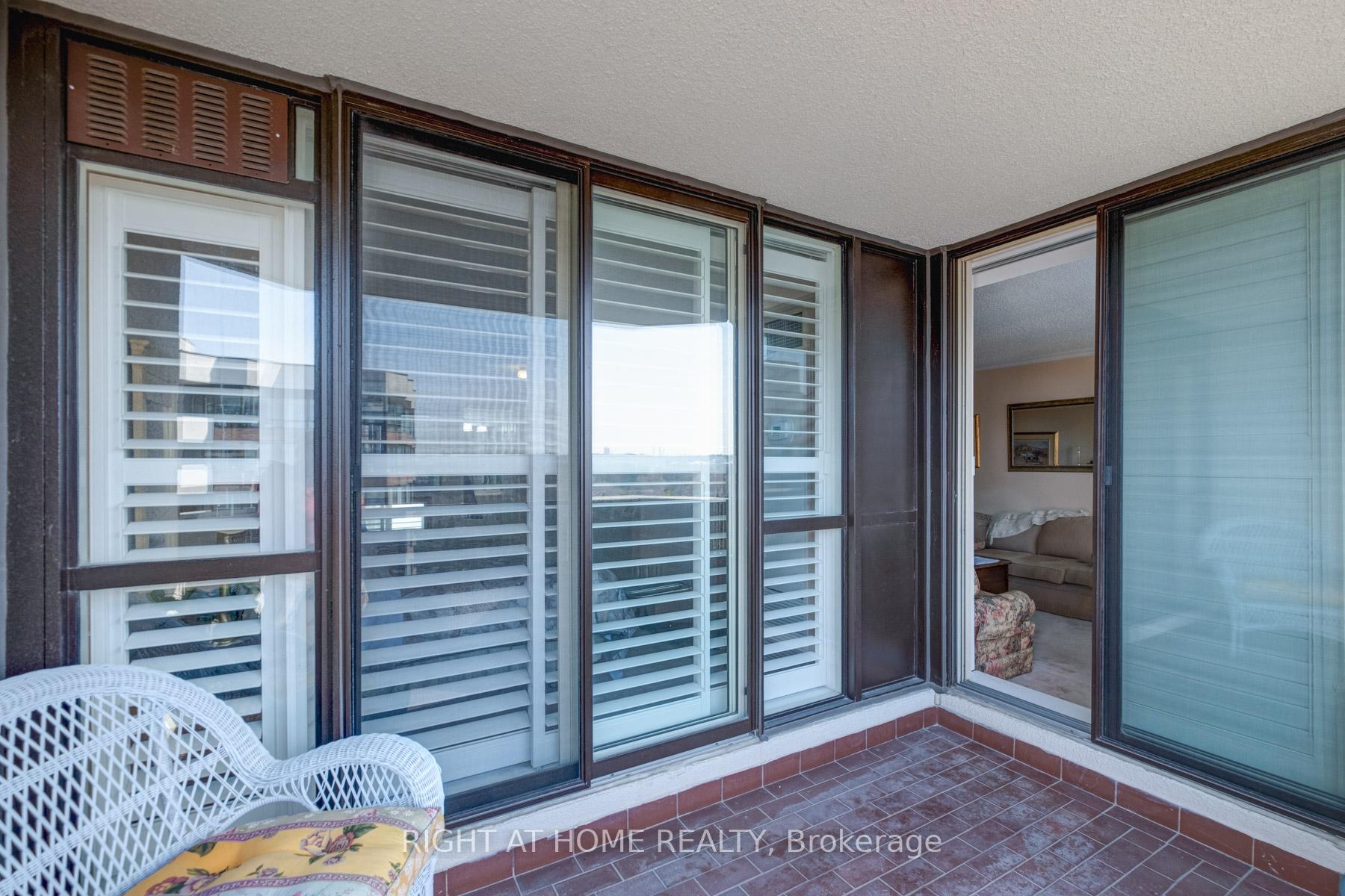 Photo 38 of Unit 923, 25 Austin Drive, Markham, Markville — HOMEH