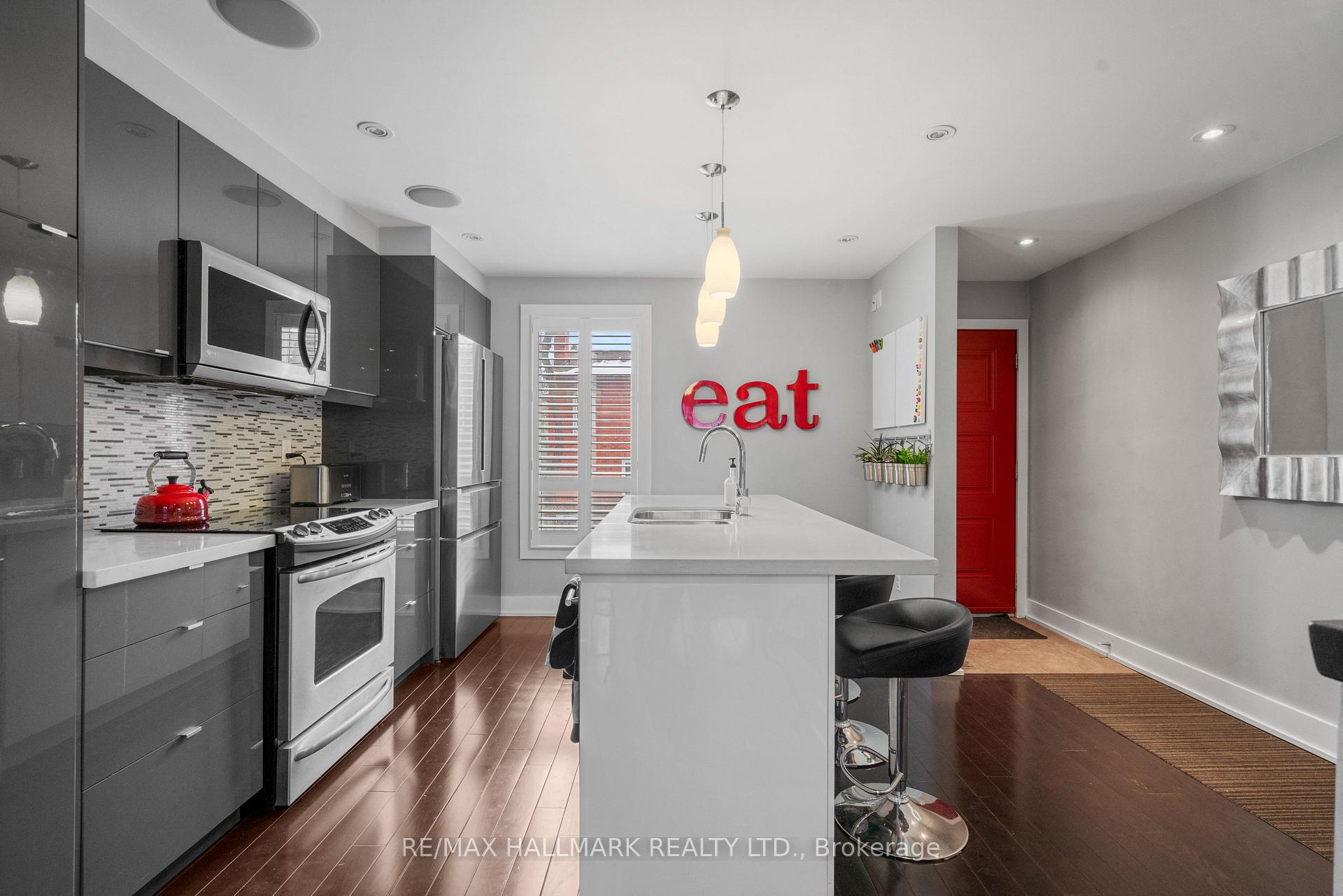 Photo 4 of Unit 9, 1000 Dundas Street E, Toronto, South Riverdale — HOMEH