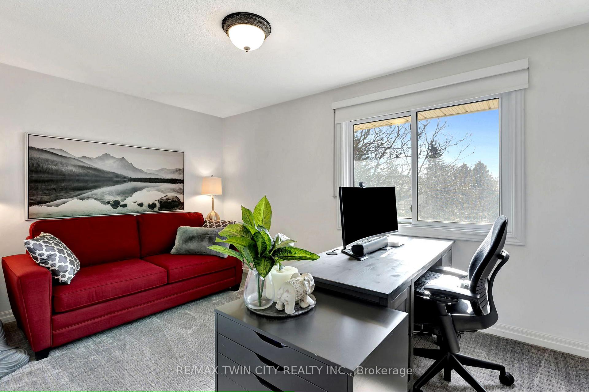 Photo 23 of Unit 6, 375 Kingscourt Drive, Waterloo, Colonial Acres — HOMEH