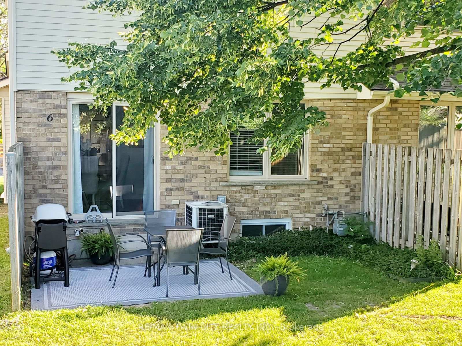 Photo 31 of Unit 6, 375 Kingscourt Drive, Waterloo, Colonial Acres — HOMEH
