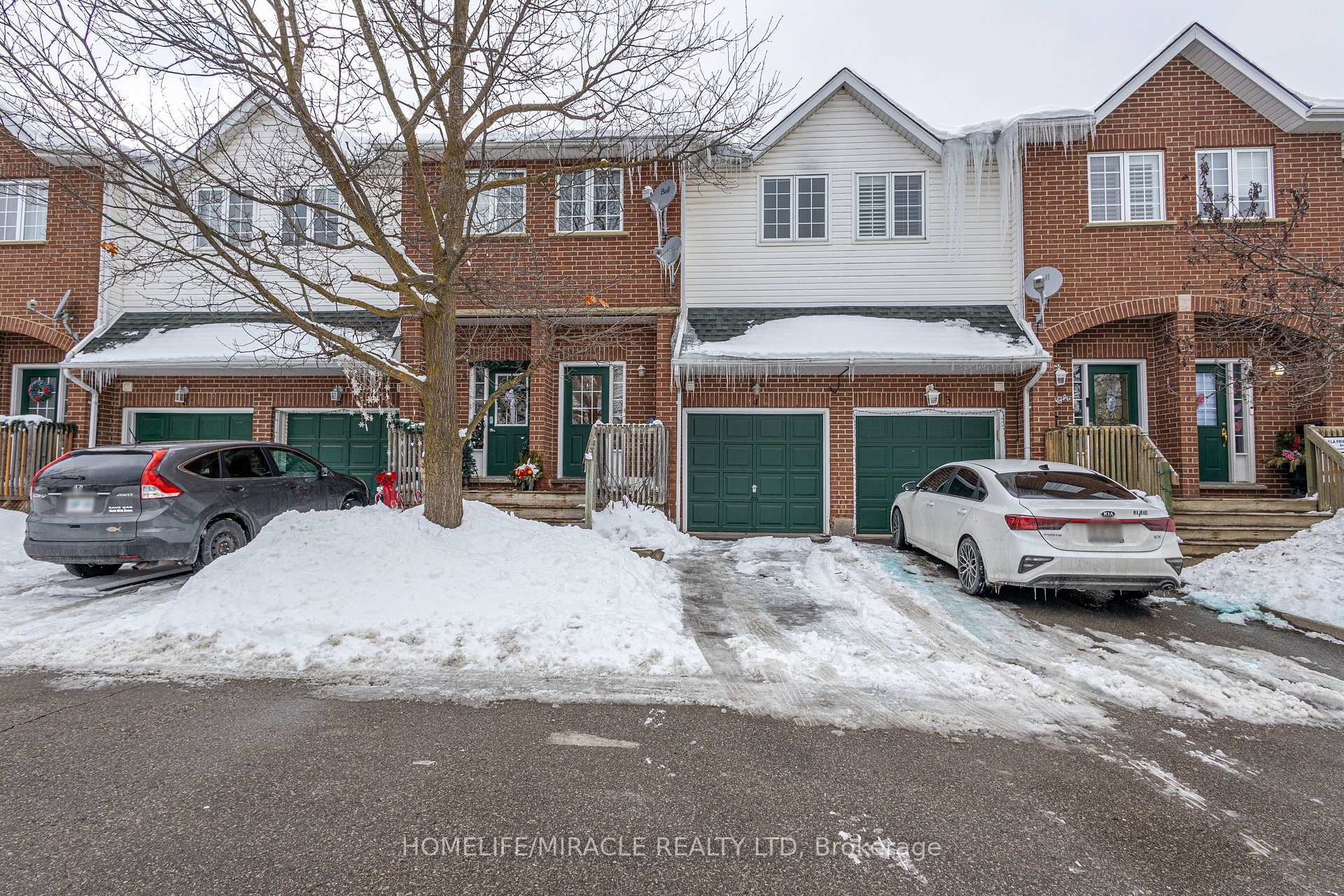 Photo 1 of Unit 4, 42 Green Valley Drive, Kitchener — HOMEH