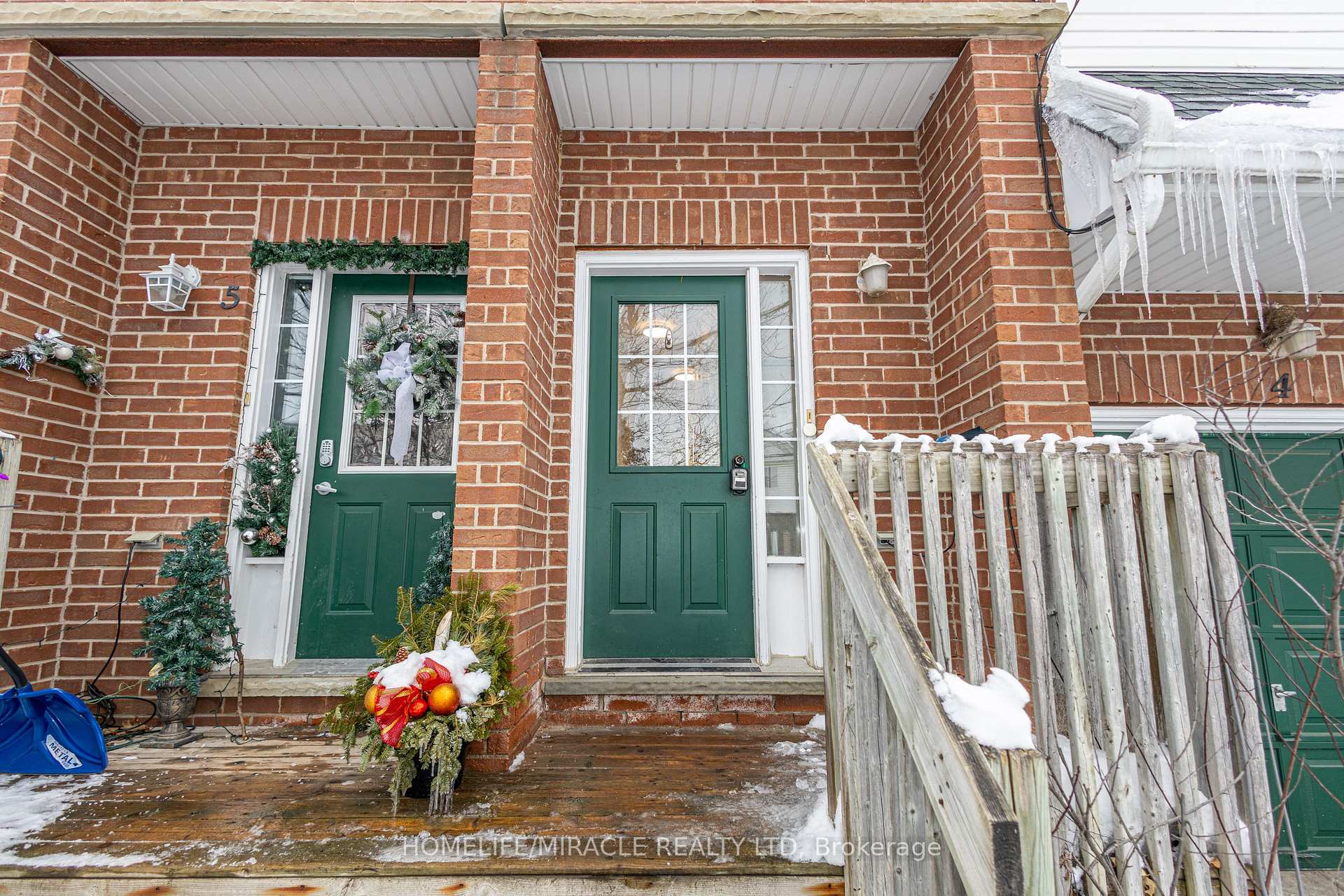 Photo 2 of Unit 4, 42 Green Valley Drive, Kitchener — HOMEH