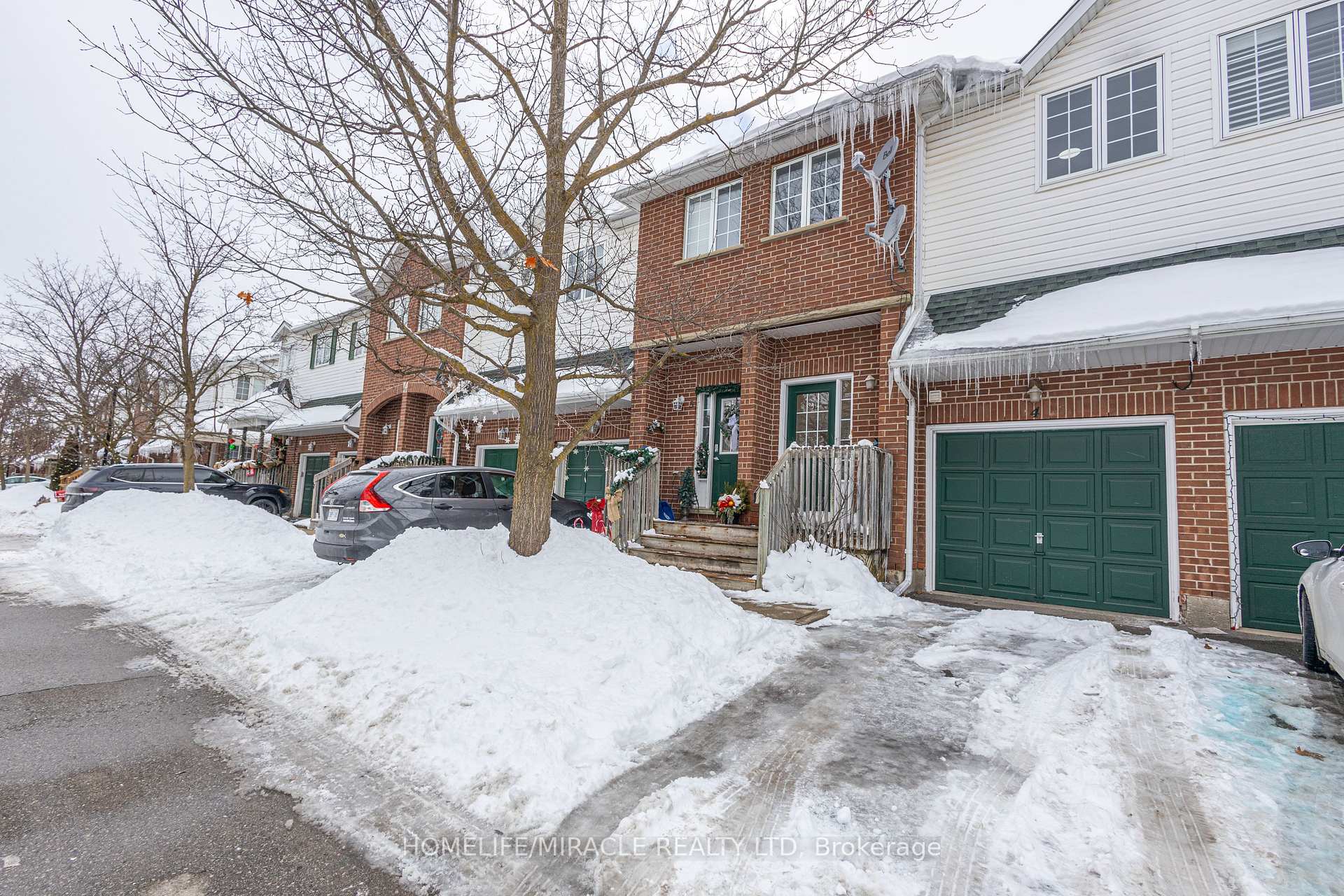 Photo 5 of Unit 4, 42 Green Valley Drive, Kitchener — HOMEH
