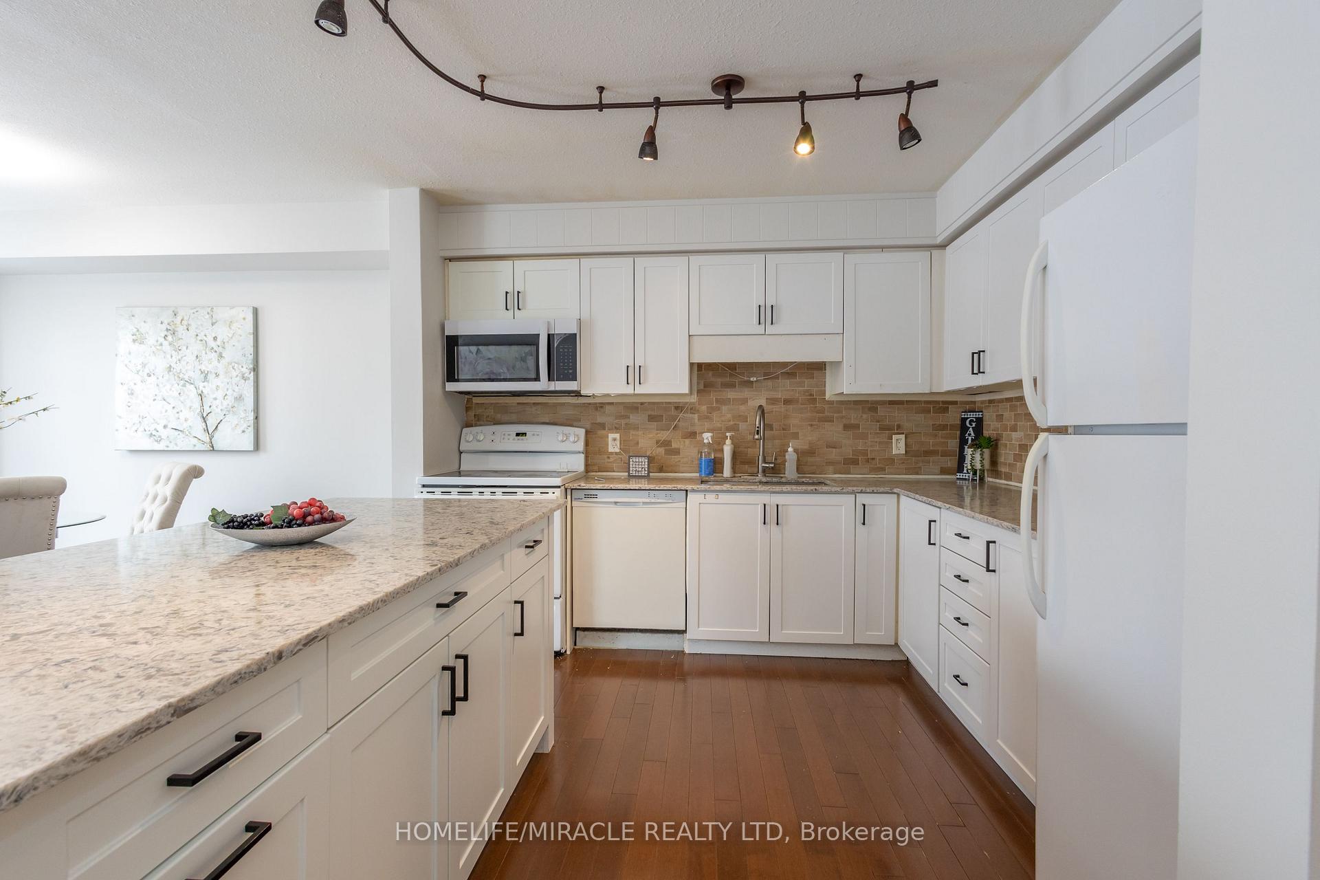 Photo 15 of Unit 4, 42 Green Valley Drive, Kitchener — HOMEH