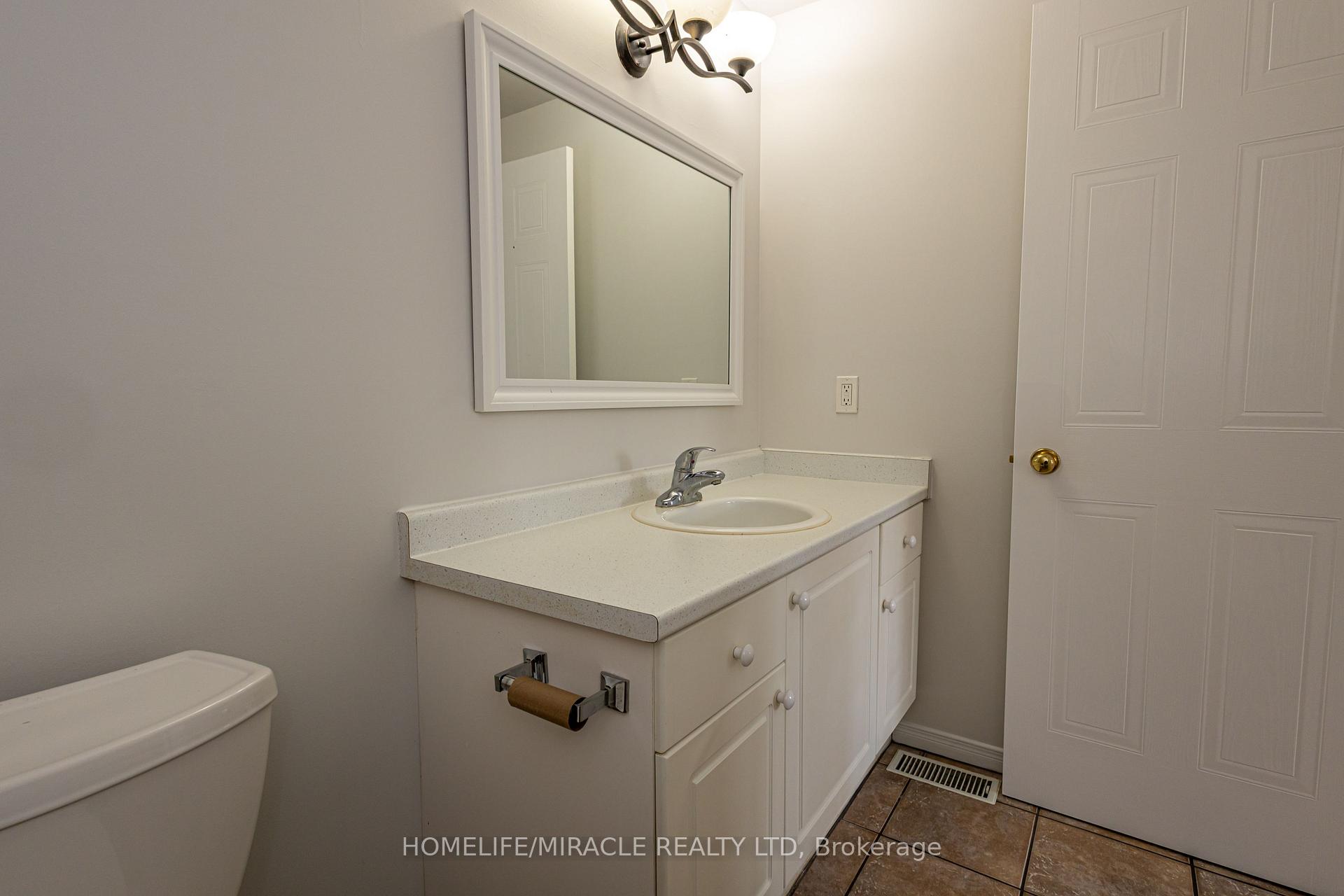 Photo 35 of Unit 4, 42 Green Valley Drive, Kitchener — HOMEH