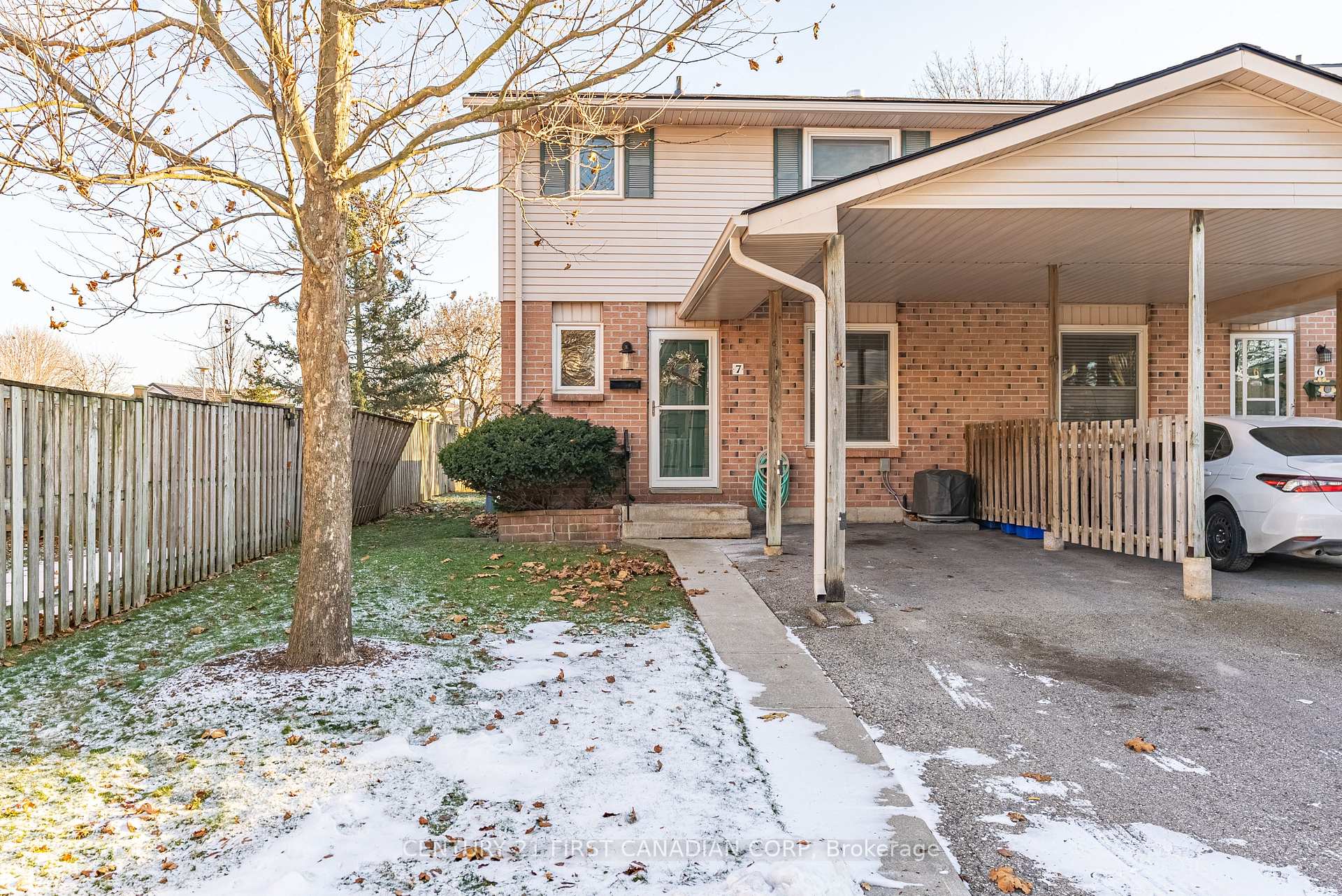 Front of Unit Unit 7, 160 Conway Drive