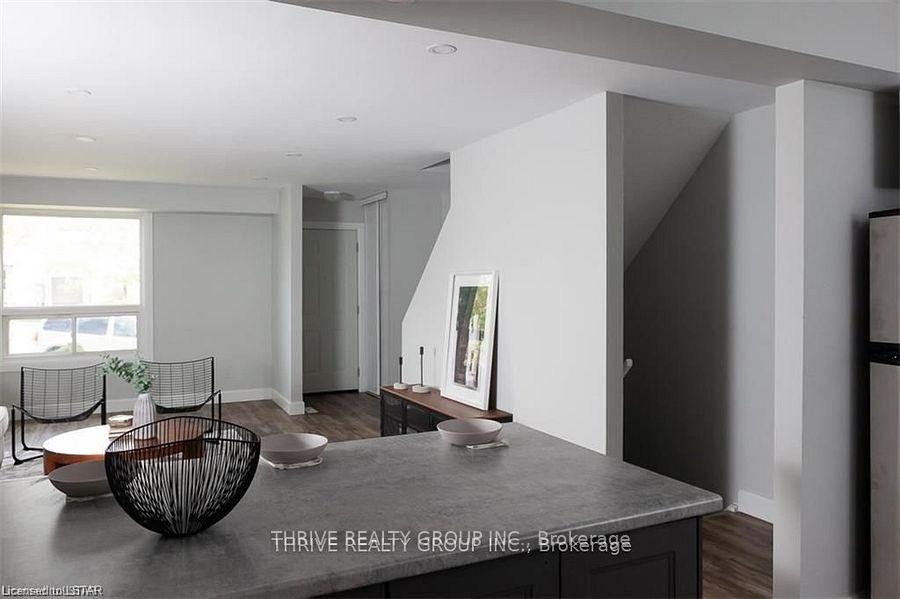 Photo 17 of Unit 15, 351 Highview Avenue E, London, South P — HOMEH
