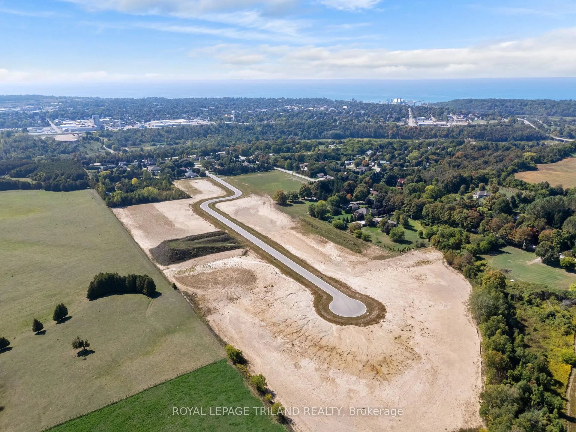 Photo 3 of 81289 (Lot 15) Fern Drive, Goderich, Goderich (Town) — HOMEH