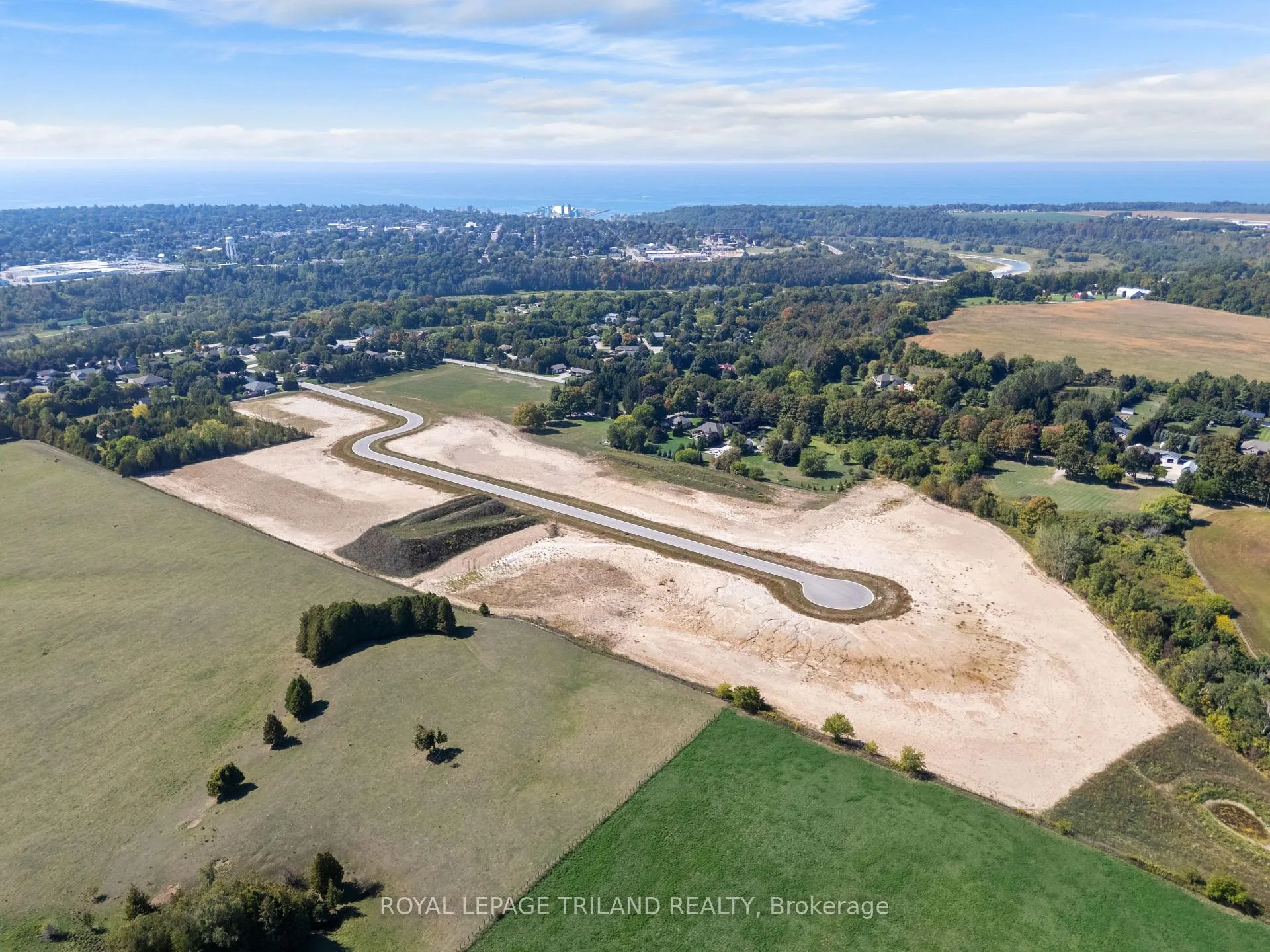 Photo 5 of 81289 (Lot 15) Fern Drive, Goderich, Goderich (Town) — HOMEH