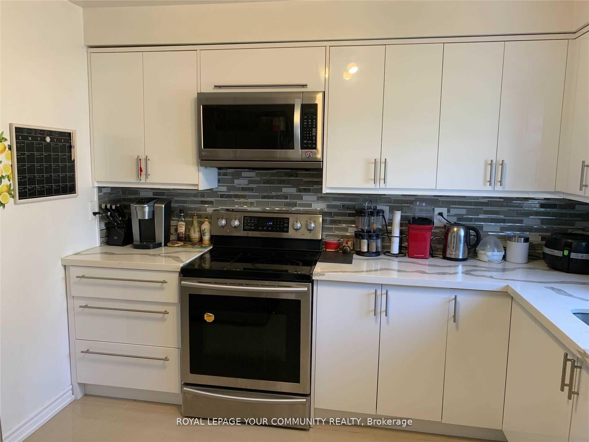 Photo 9 of 1 Kindale Way, Markham, Royal Orchard — HOMEH