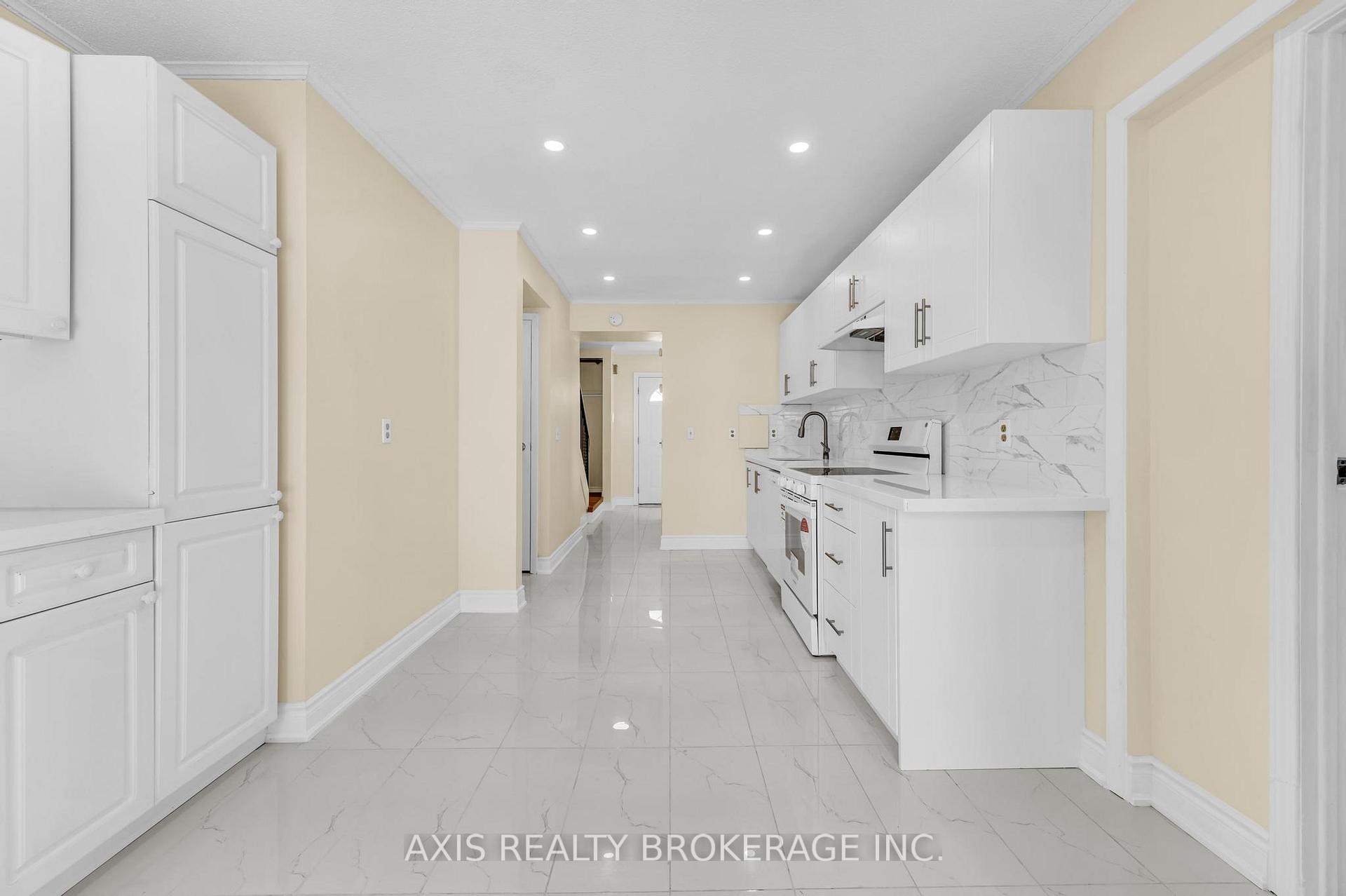 Photo 31 of Unit 79, 121 University Avenue E, Waterloo — HOMEH